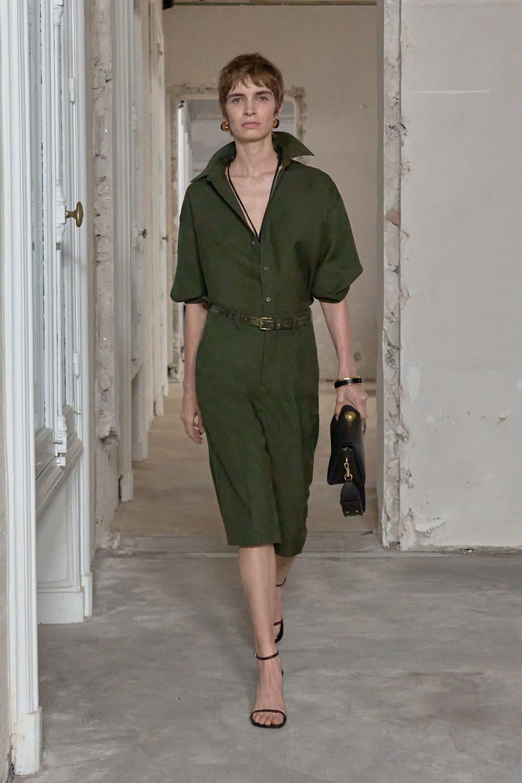 green cotton short-sleeve collared fitted belted midi dress