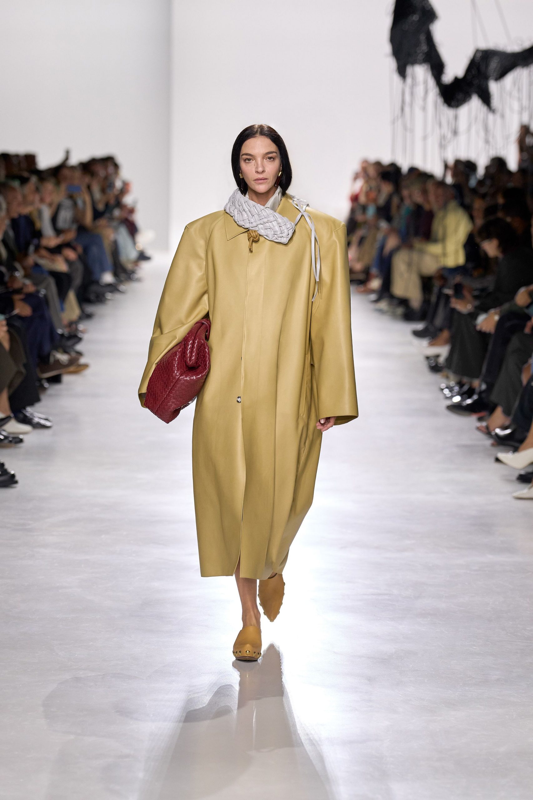 yellow cotton long-sleeve collared oversized coat