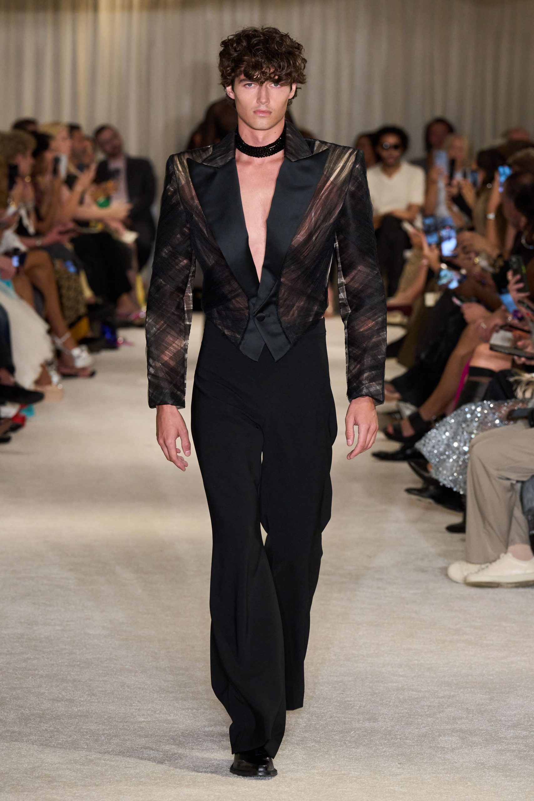 black silk long-sleeve v-neck tailored layered blazer