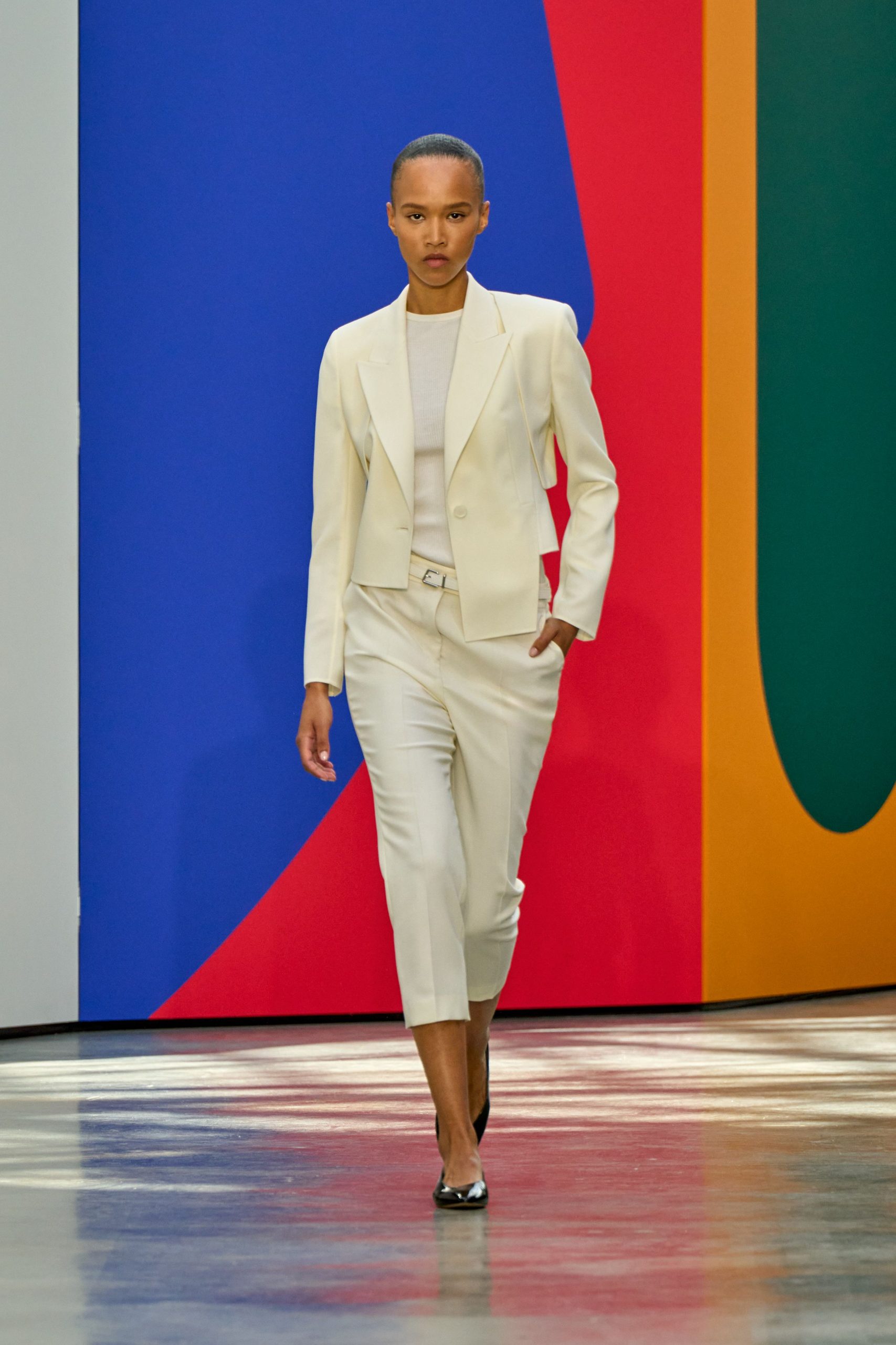 white tailored blazer with beige top