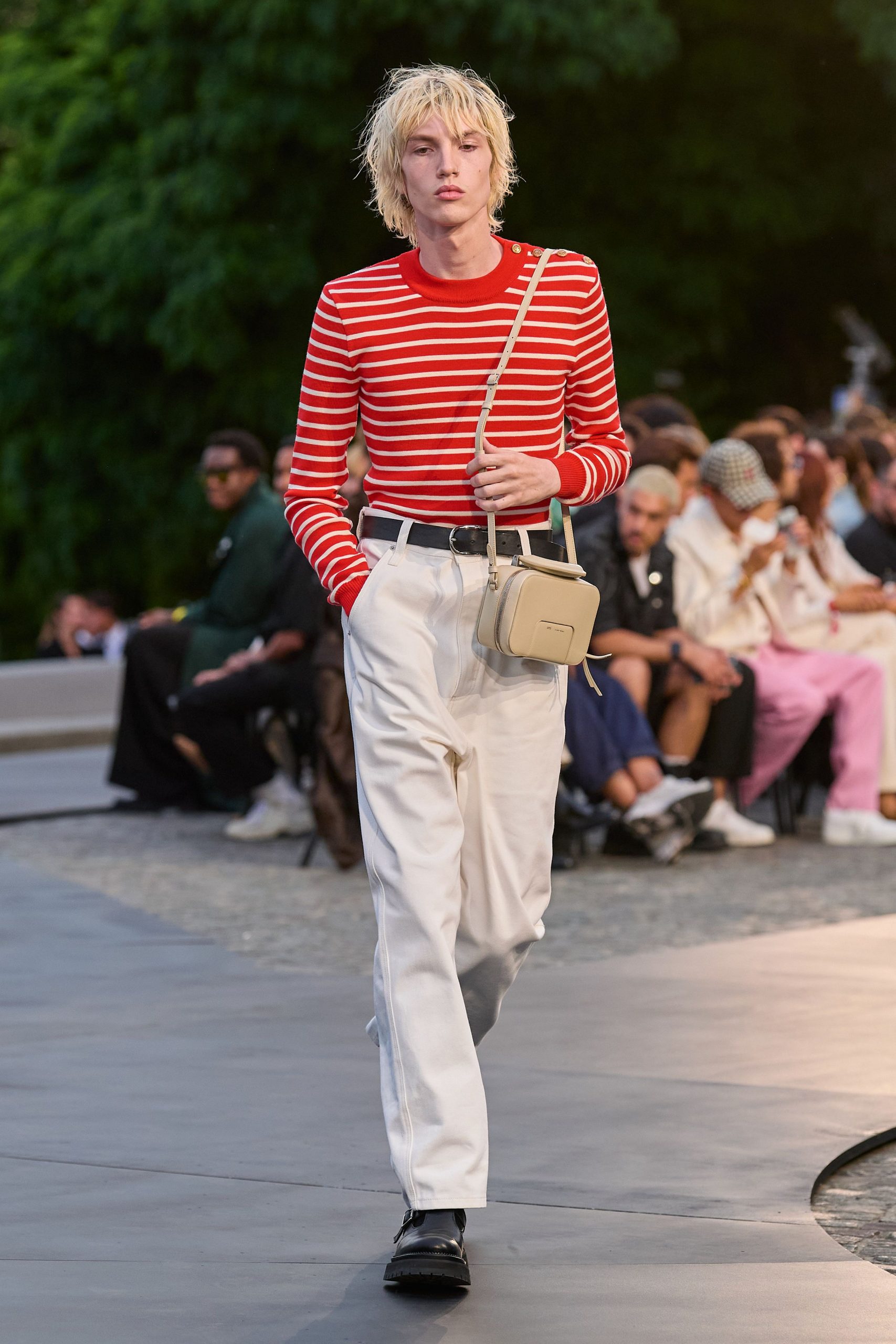 AMI PARIS S/S 23 Menswear Look 258