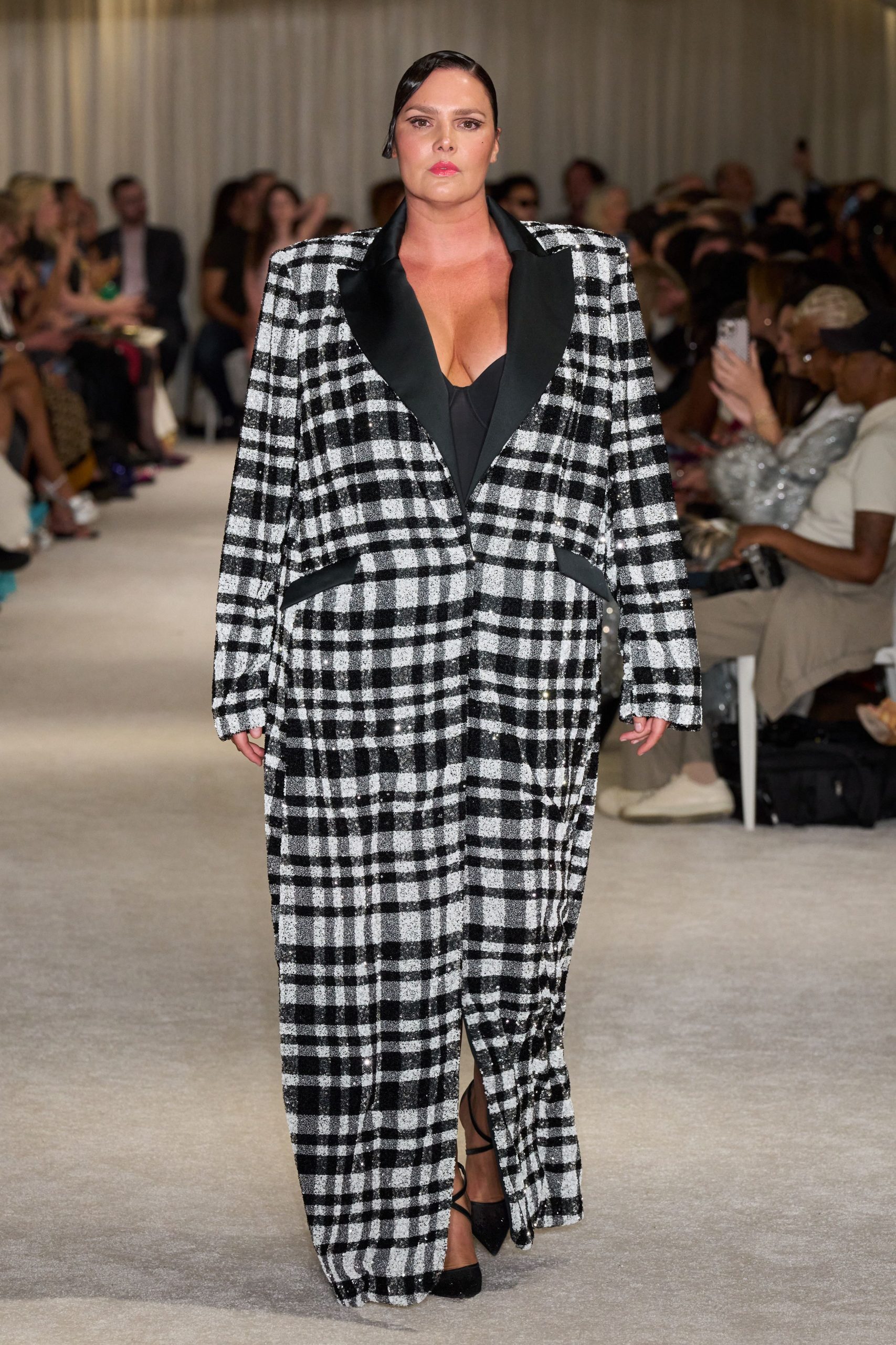 black wool long-sleeve collared oversized checked buttoned coat