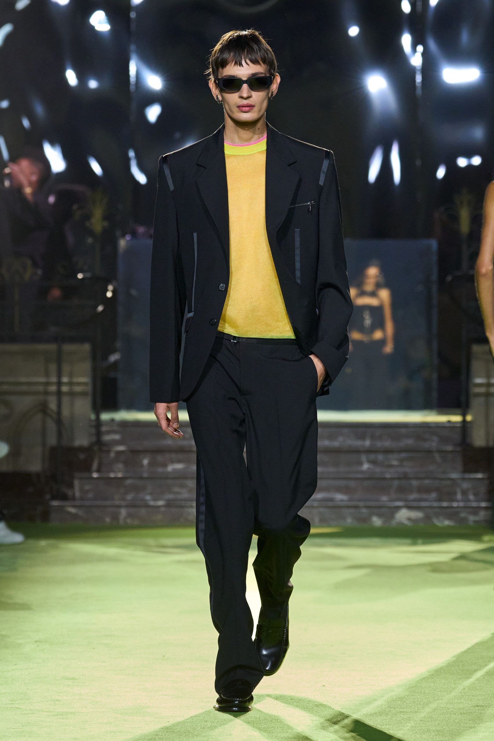 black tailored blazer with yellow t-shirt