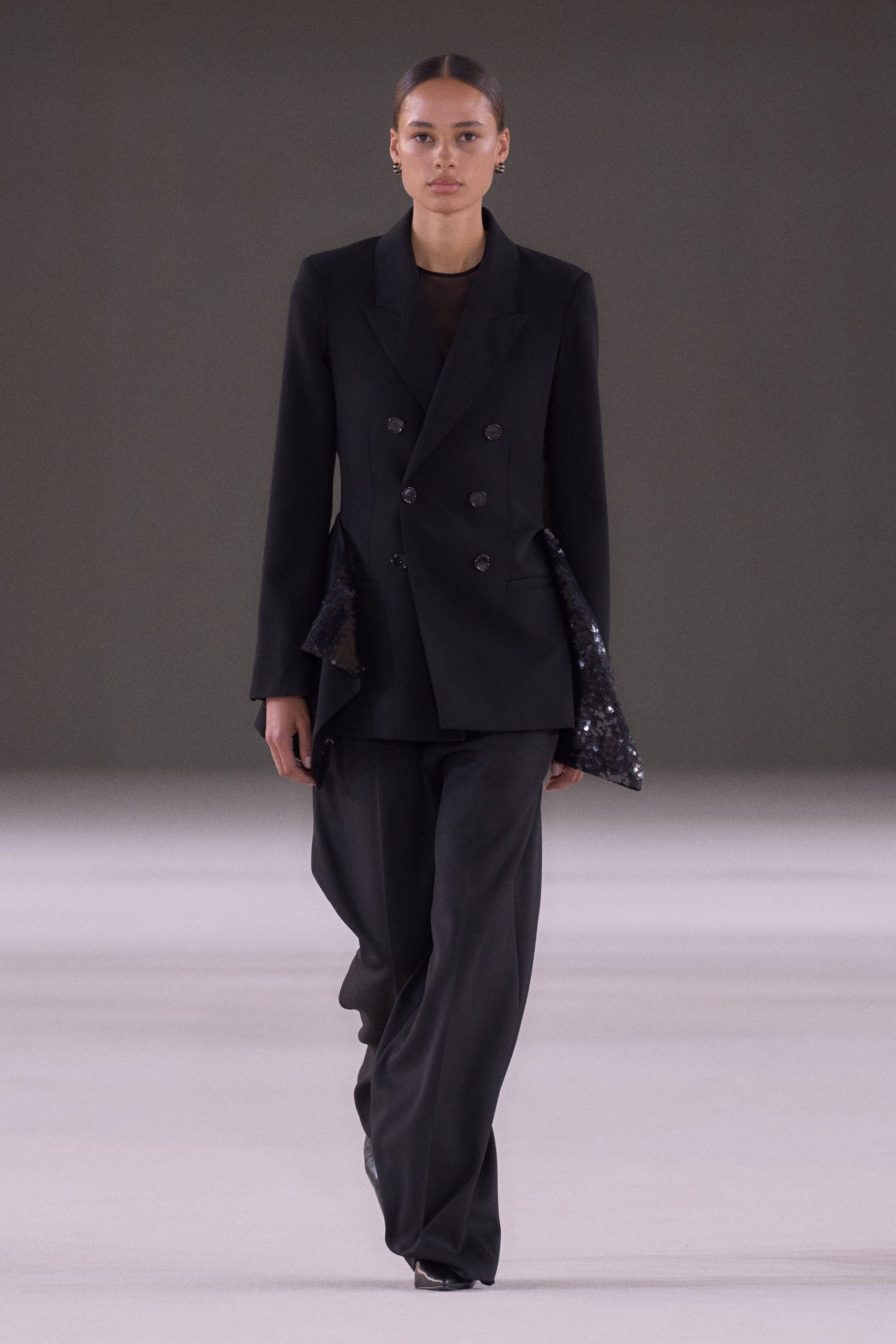 AMI PARIS S/S 24 Menswear Look 329