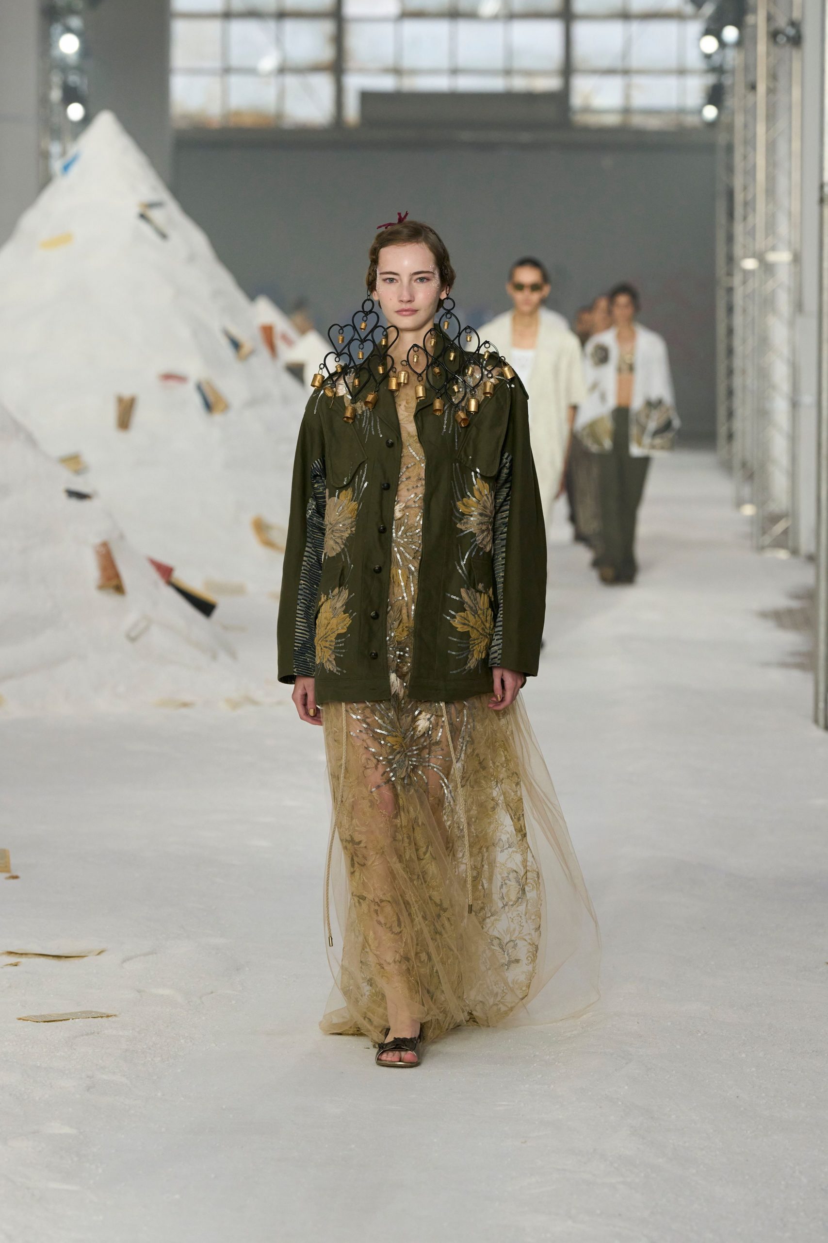 green cotton long-sleeve relaxed embroidered jacket