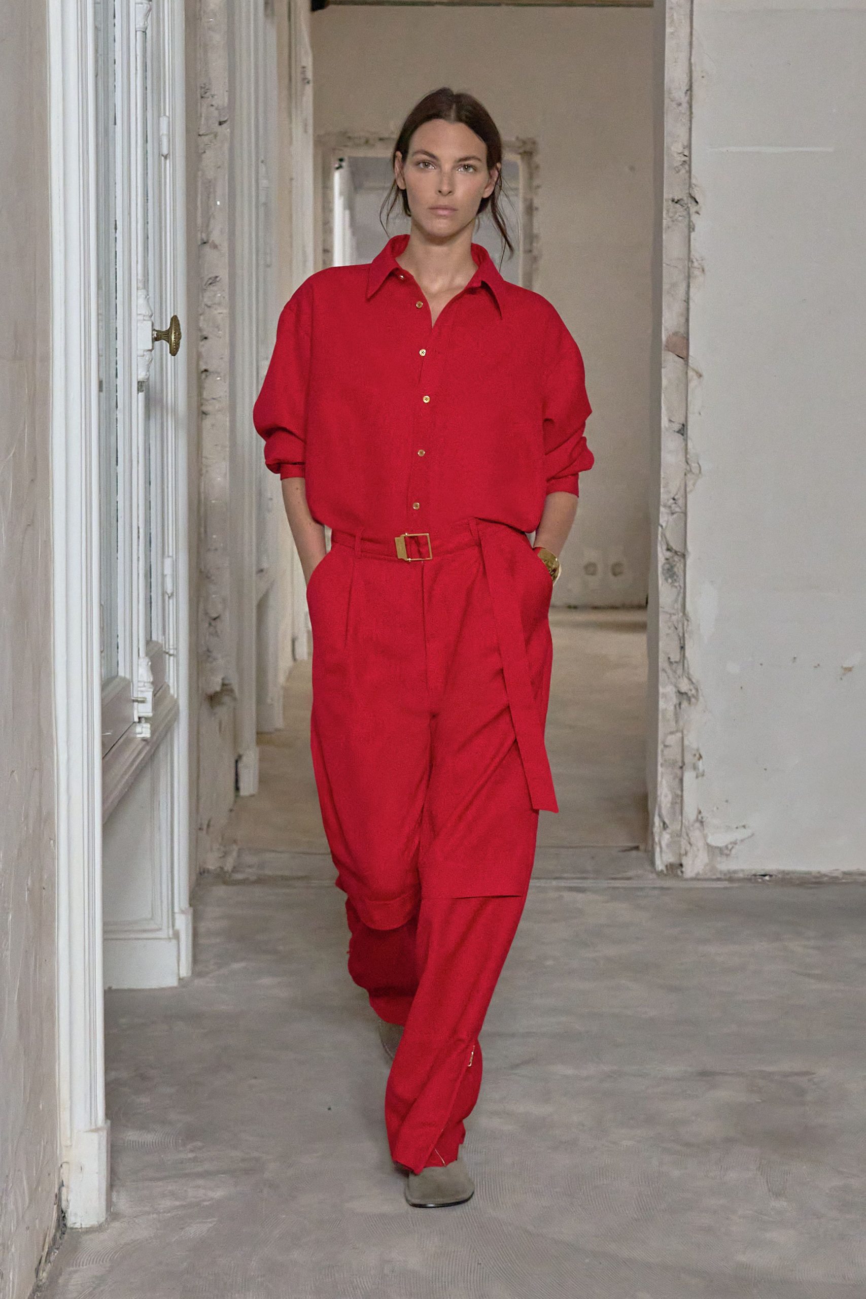 red cotton relaxed high-waisted pleated pants