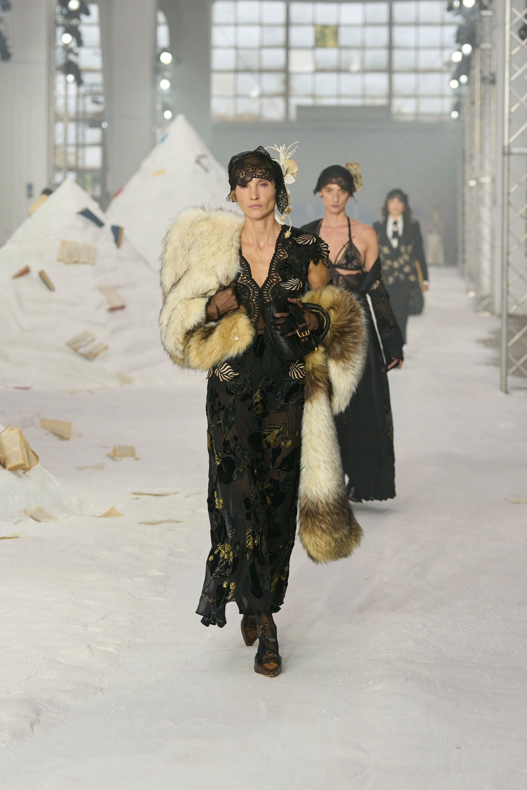black silk fitted dress with fur coat