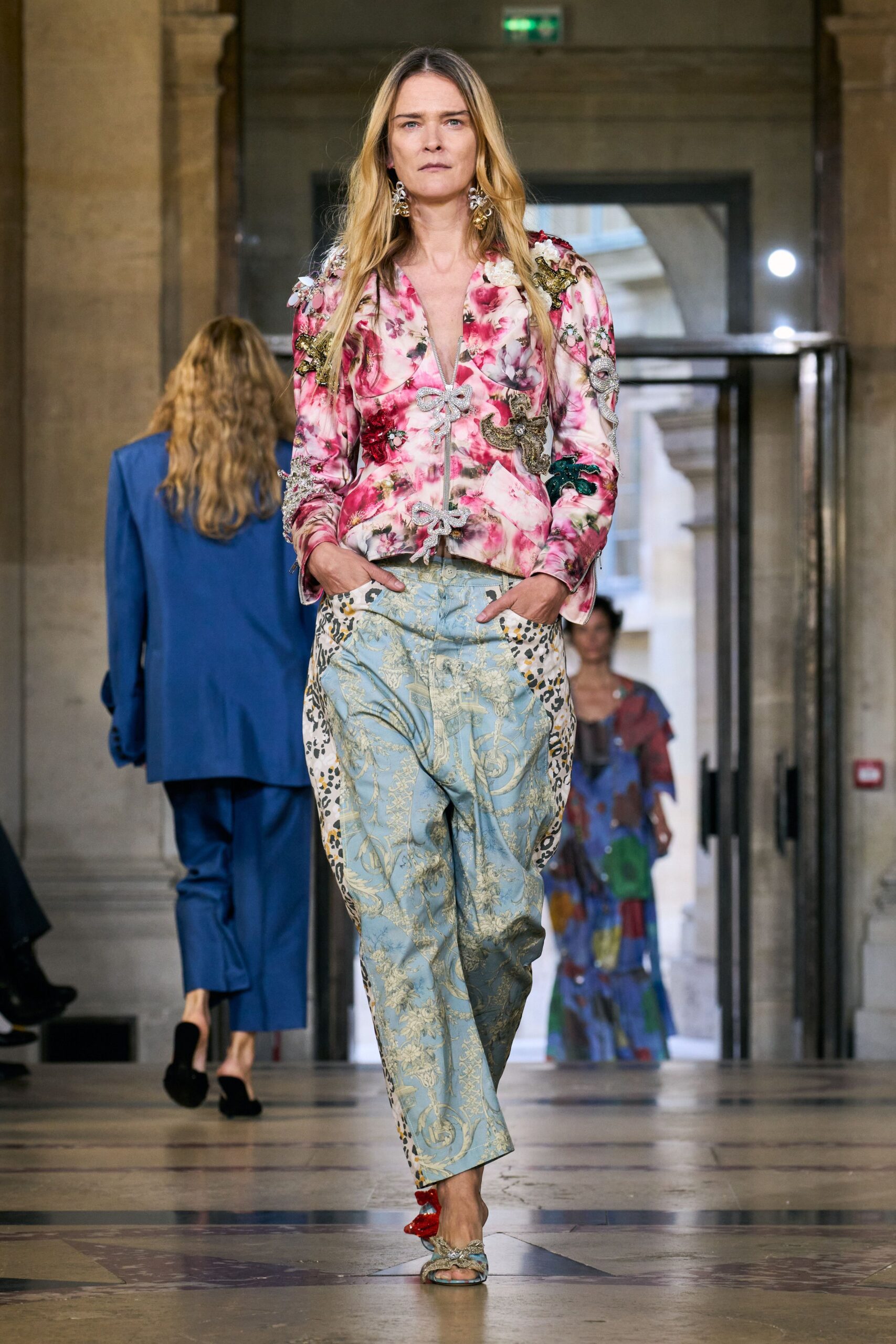 pink silk long-sleeve collared fitted floral buttoned shirt
