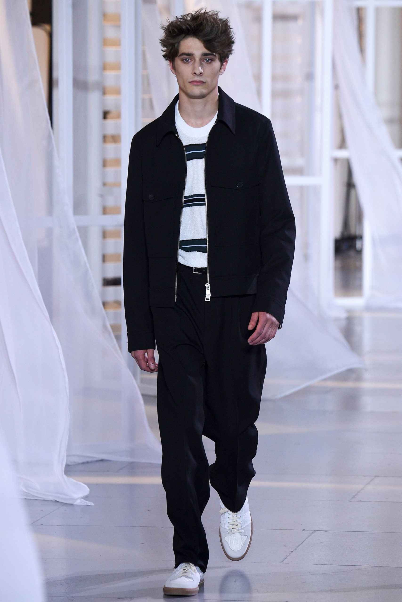 AMI PARIS S/S 17 Menswear Look 127