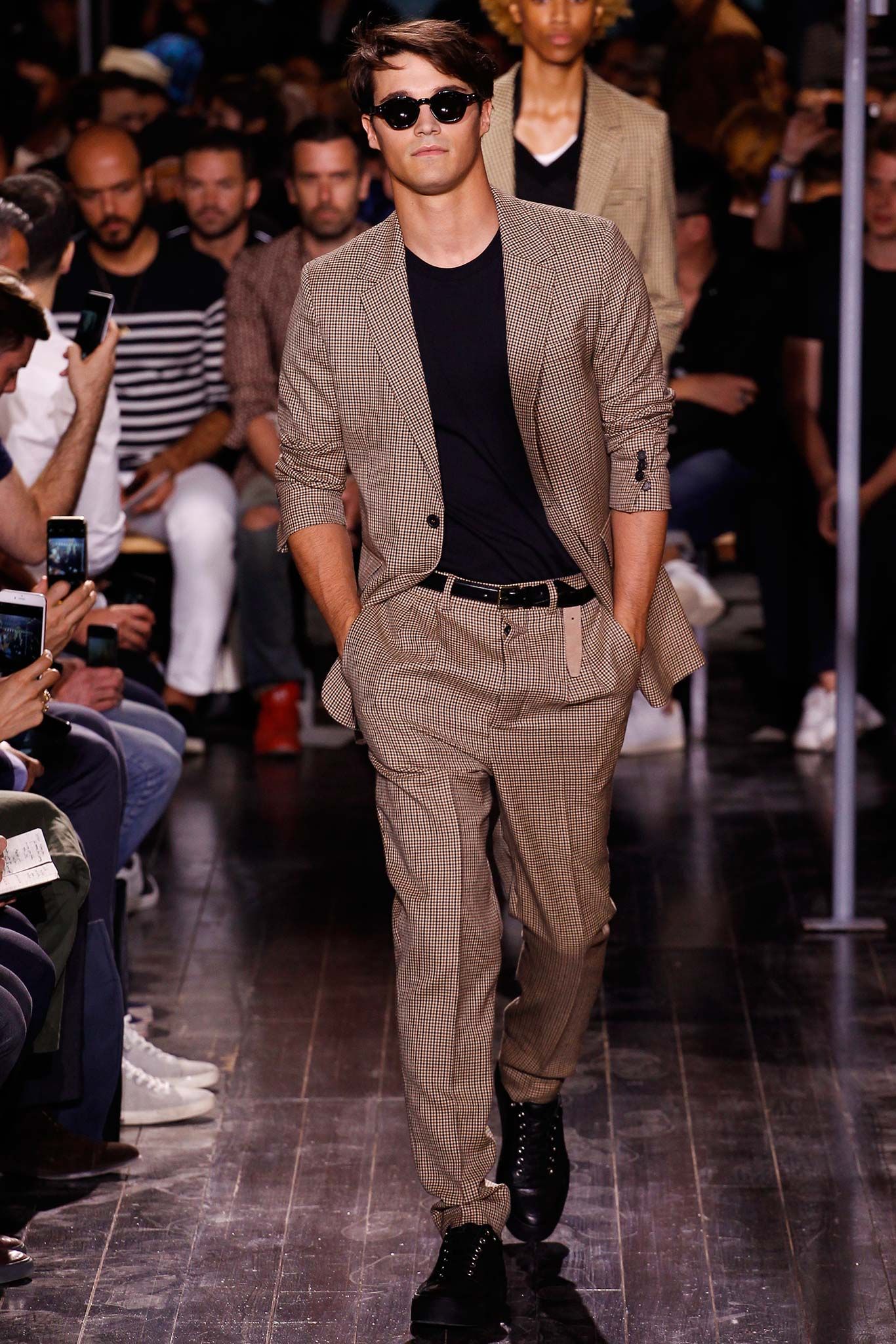 AMI PARIS S/S 16 Menswear Look 145