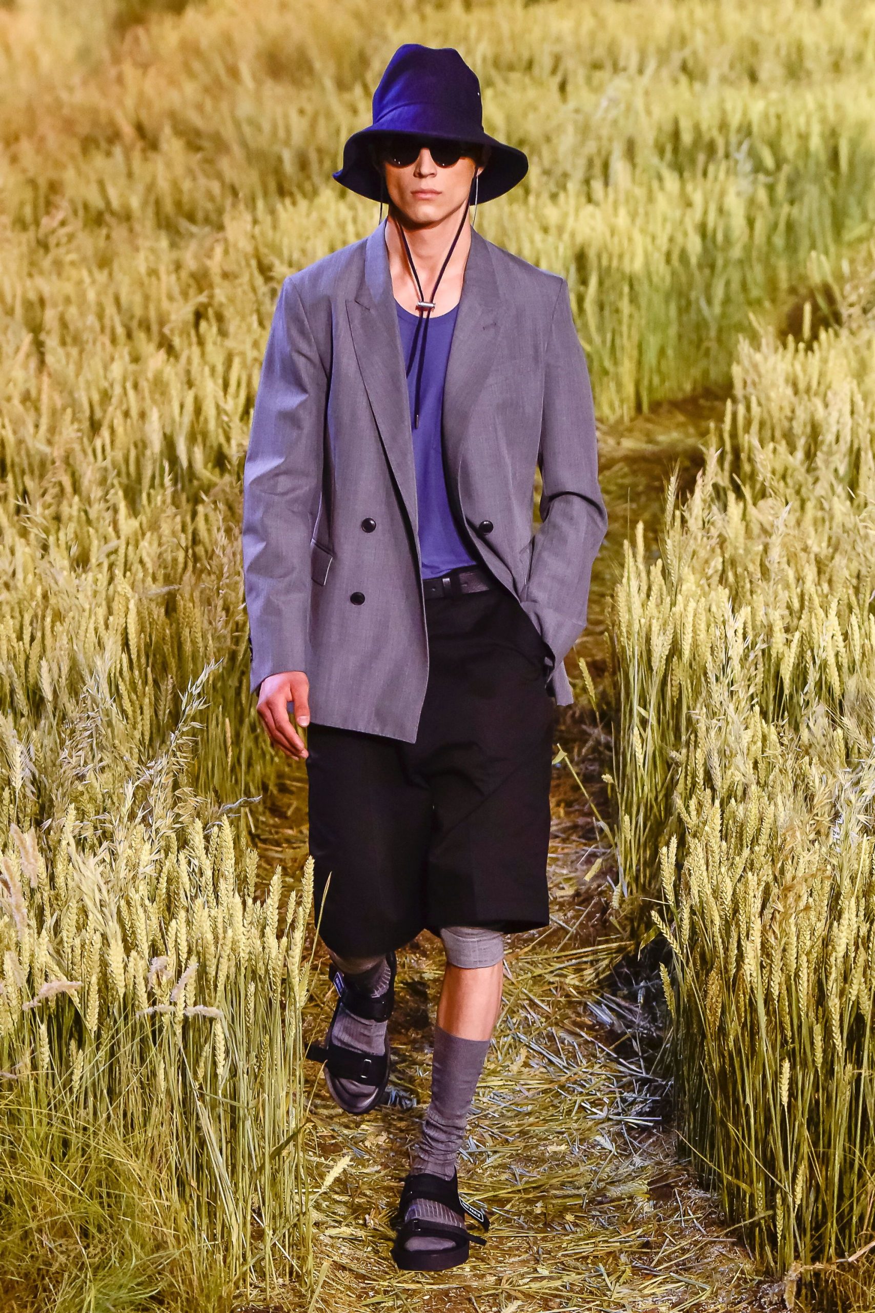 AMI PARIS S/S 19 Menswear Look 33