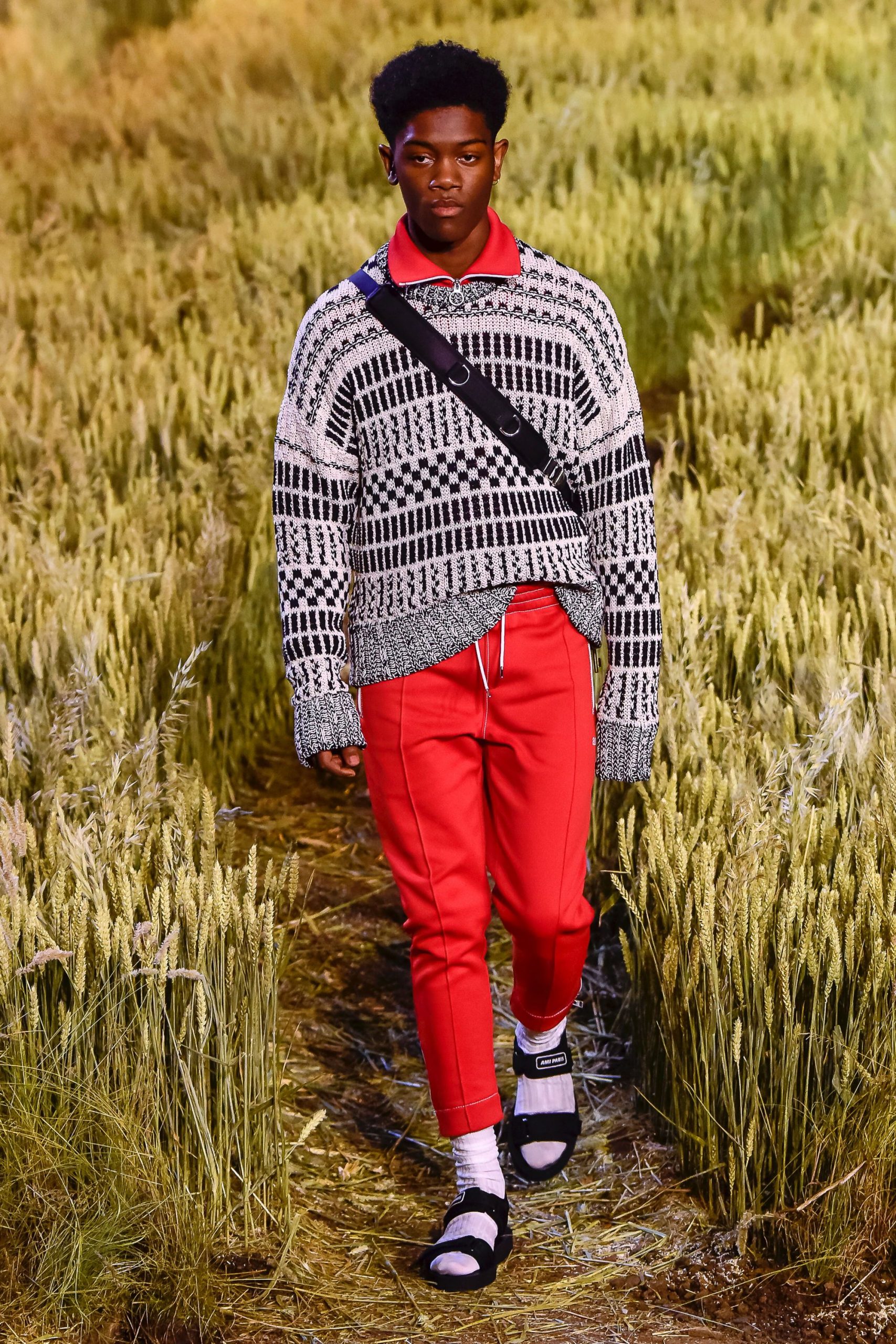 AMI PARIS S/S 19 Menswear Look 93
