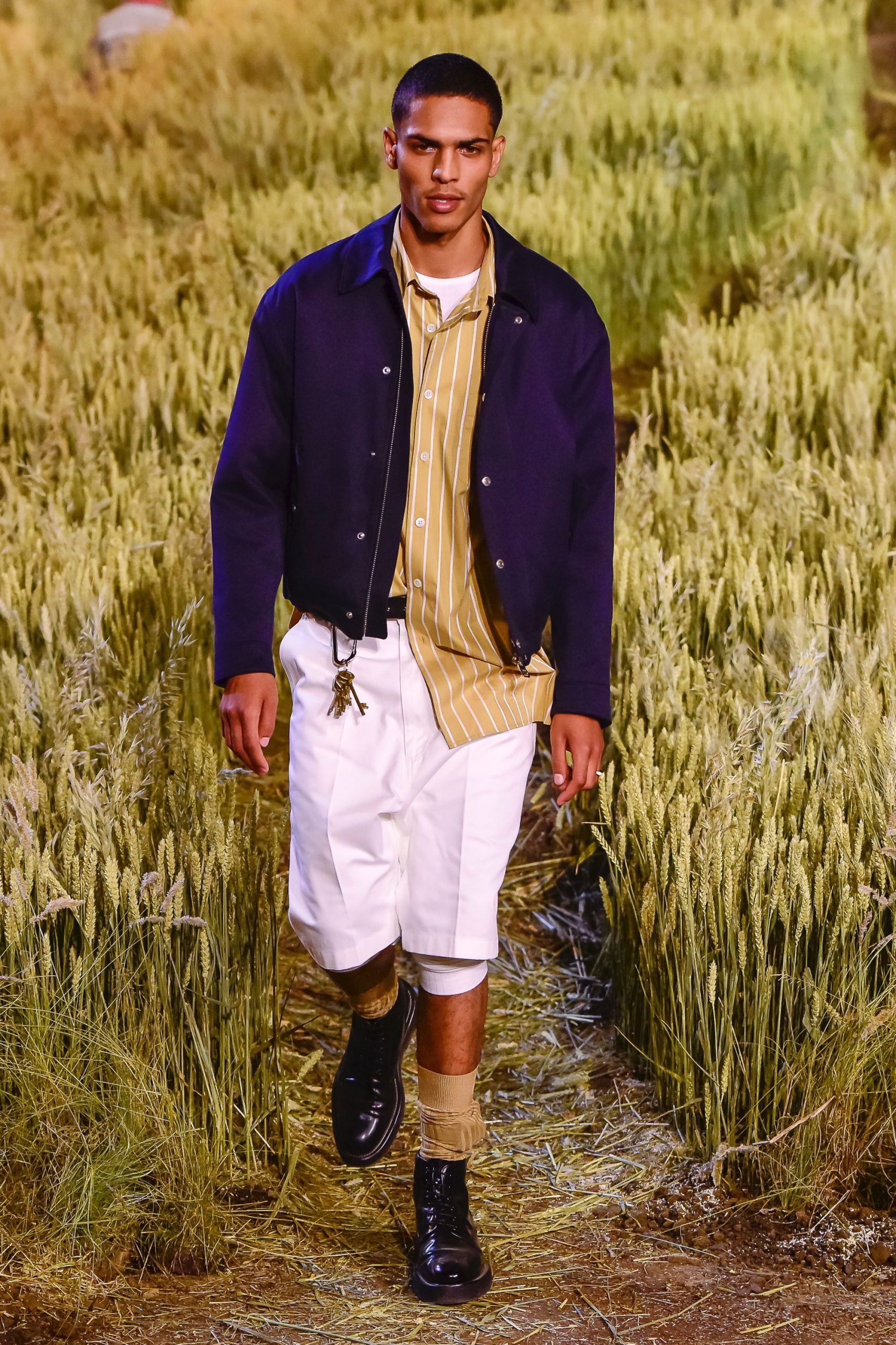 AMI PARIS S/S 19 Menswear Look 122