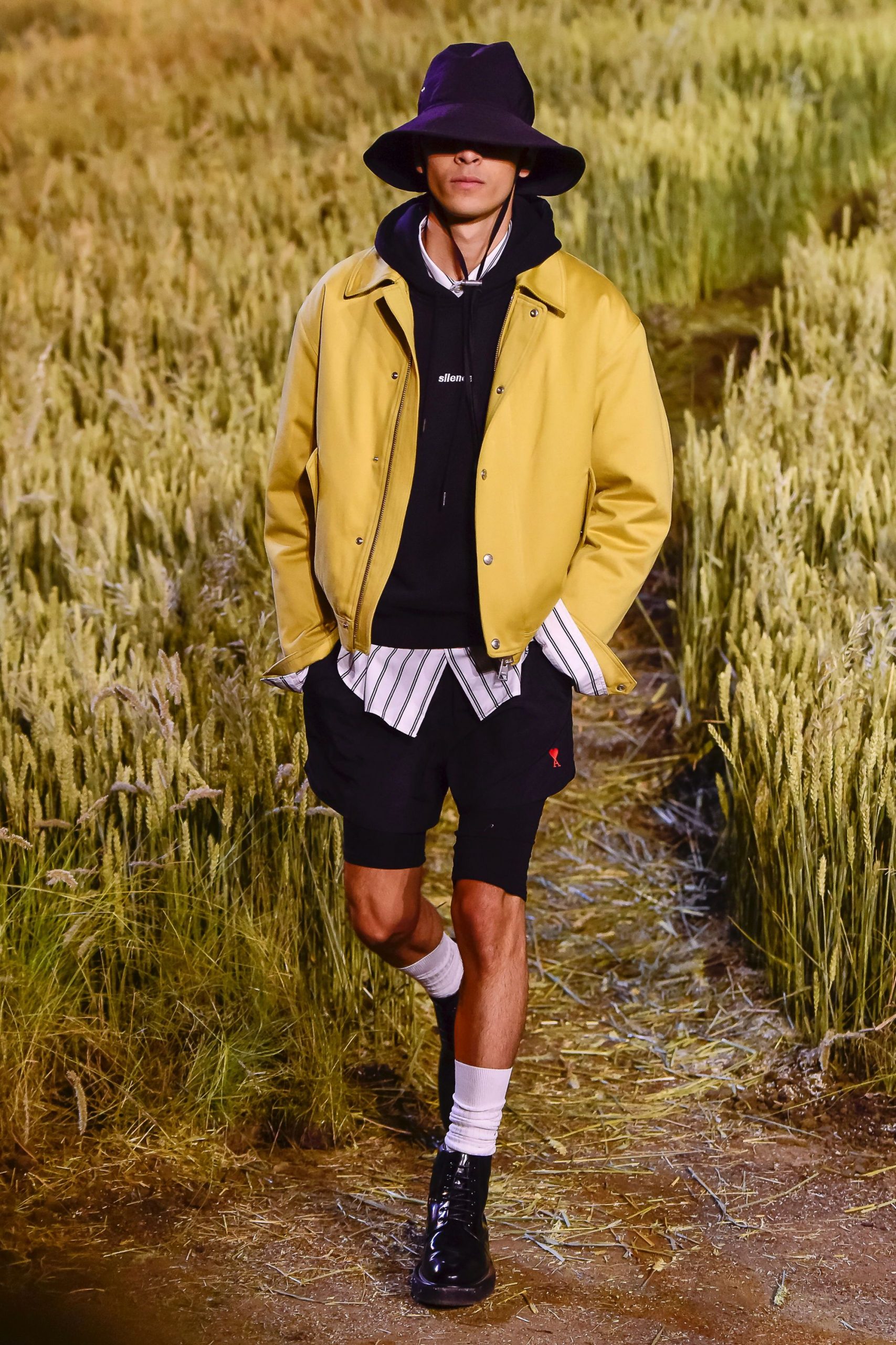 AMI PARIS S/S 19 Menswear Look 138