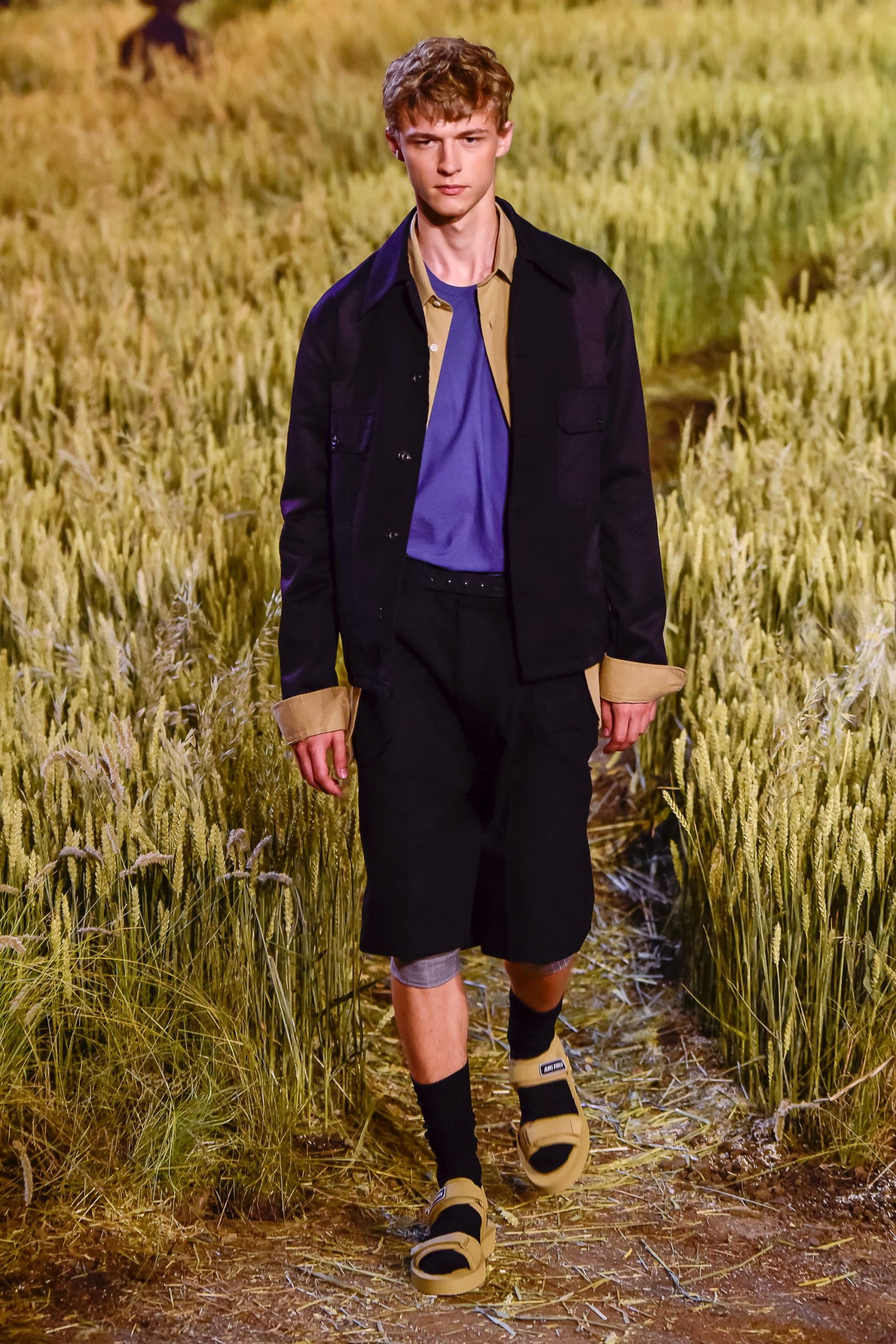 AMI PARIS S/S 19 Menswear Look 143