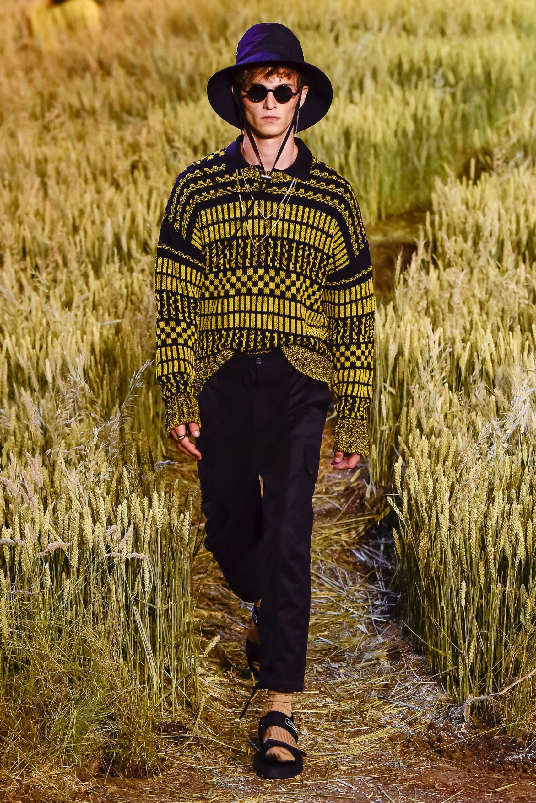 AMI PARIS S/S 19 Menswear Look 167
