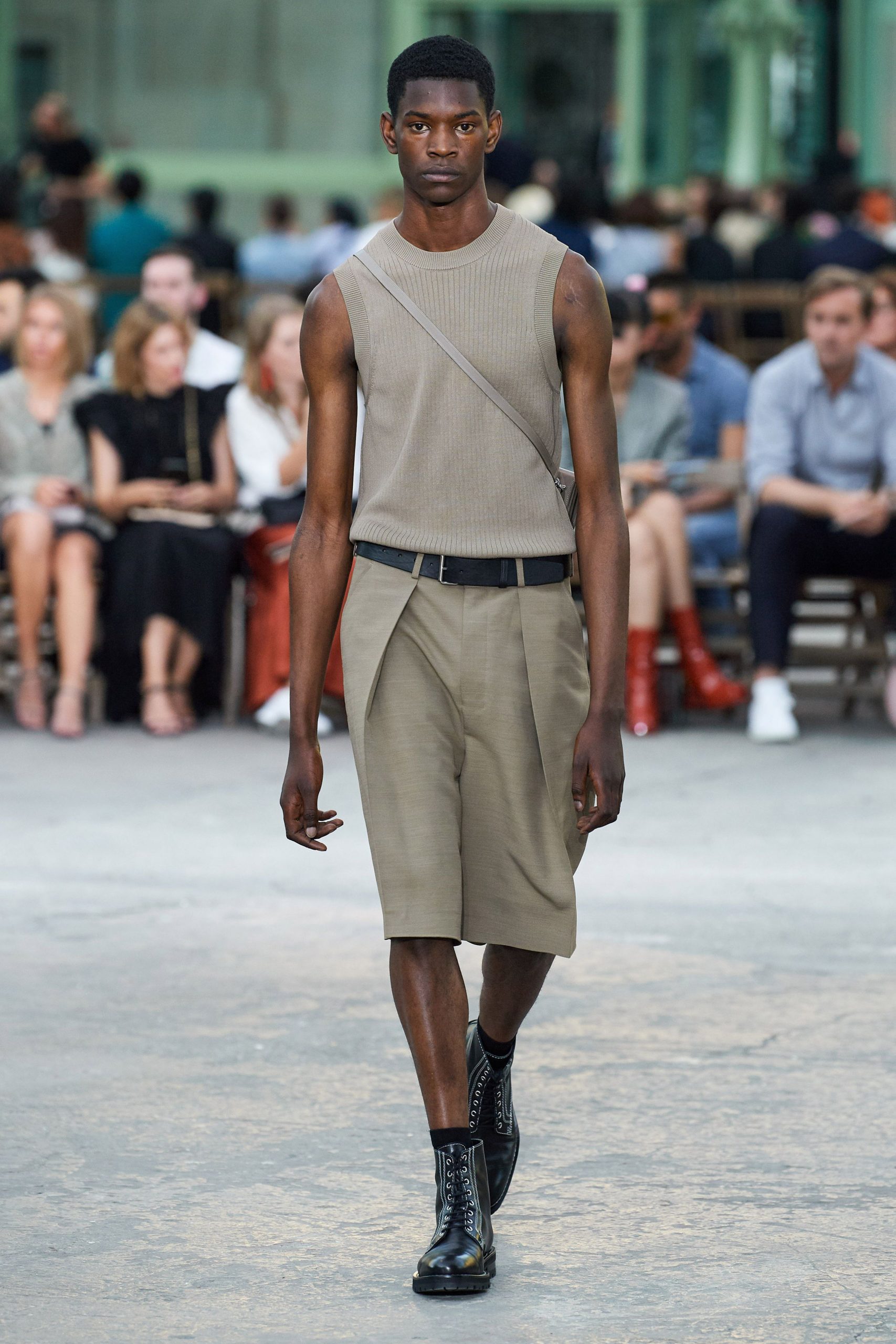 AMI PARIS S/S 20 Menswear Look 167