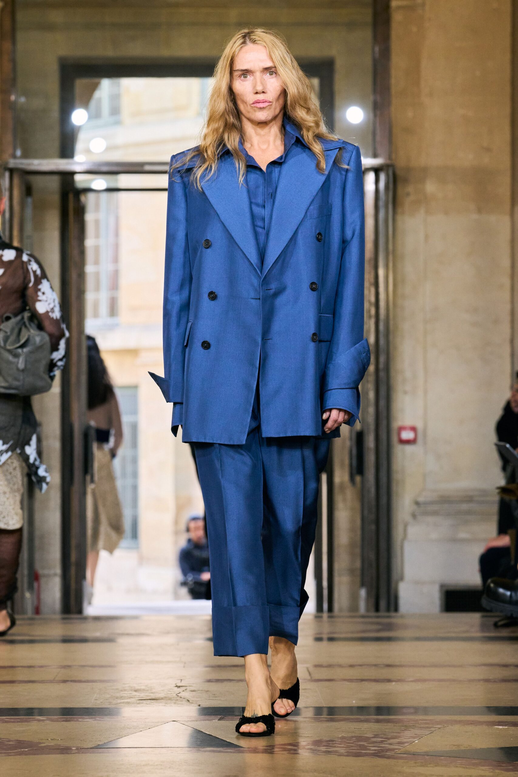 blue silk long-sleeve collared structured blazer