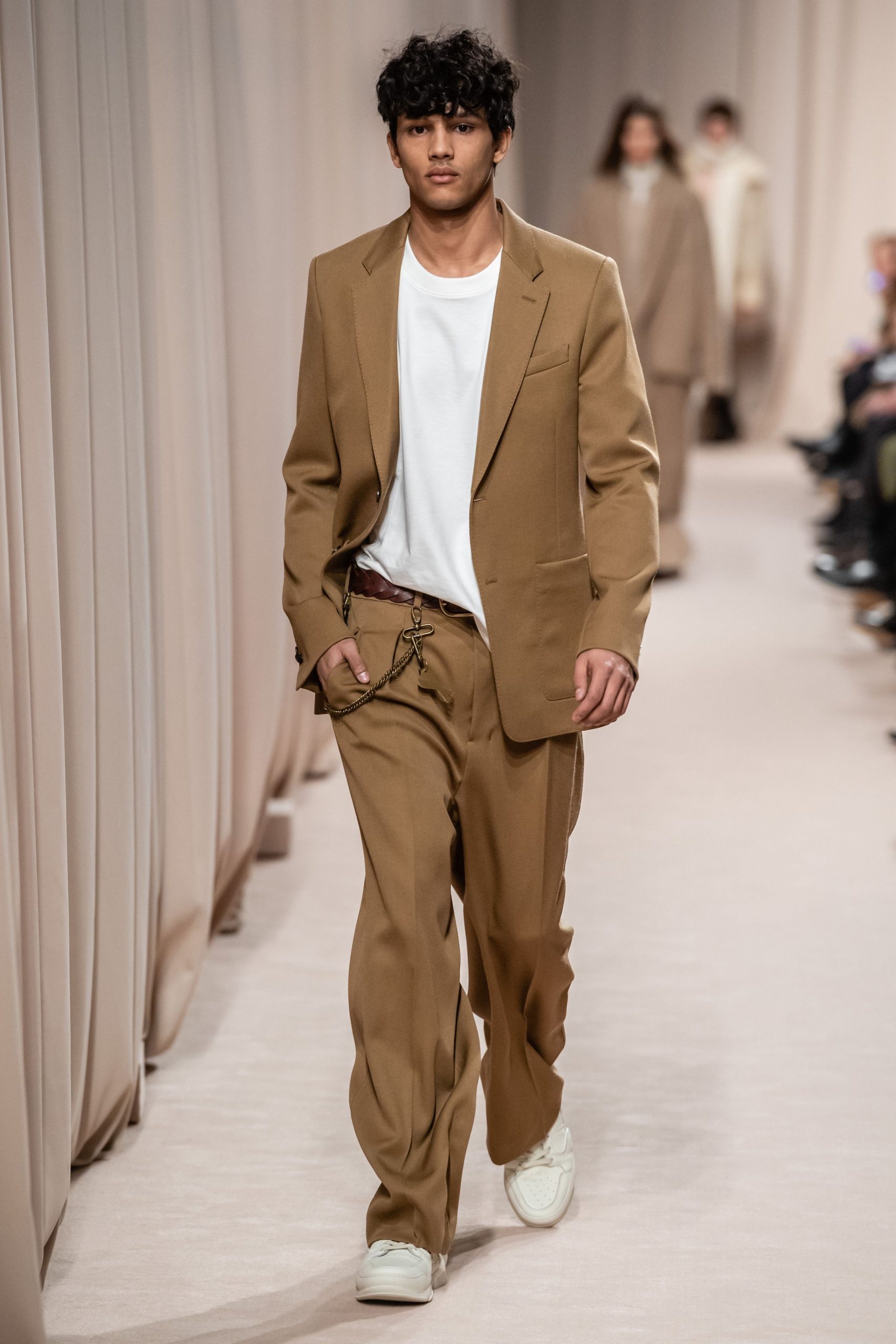 AMI PARIS F/W 19 Menswear Look 31