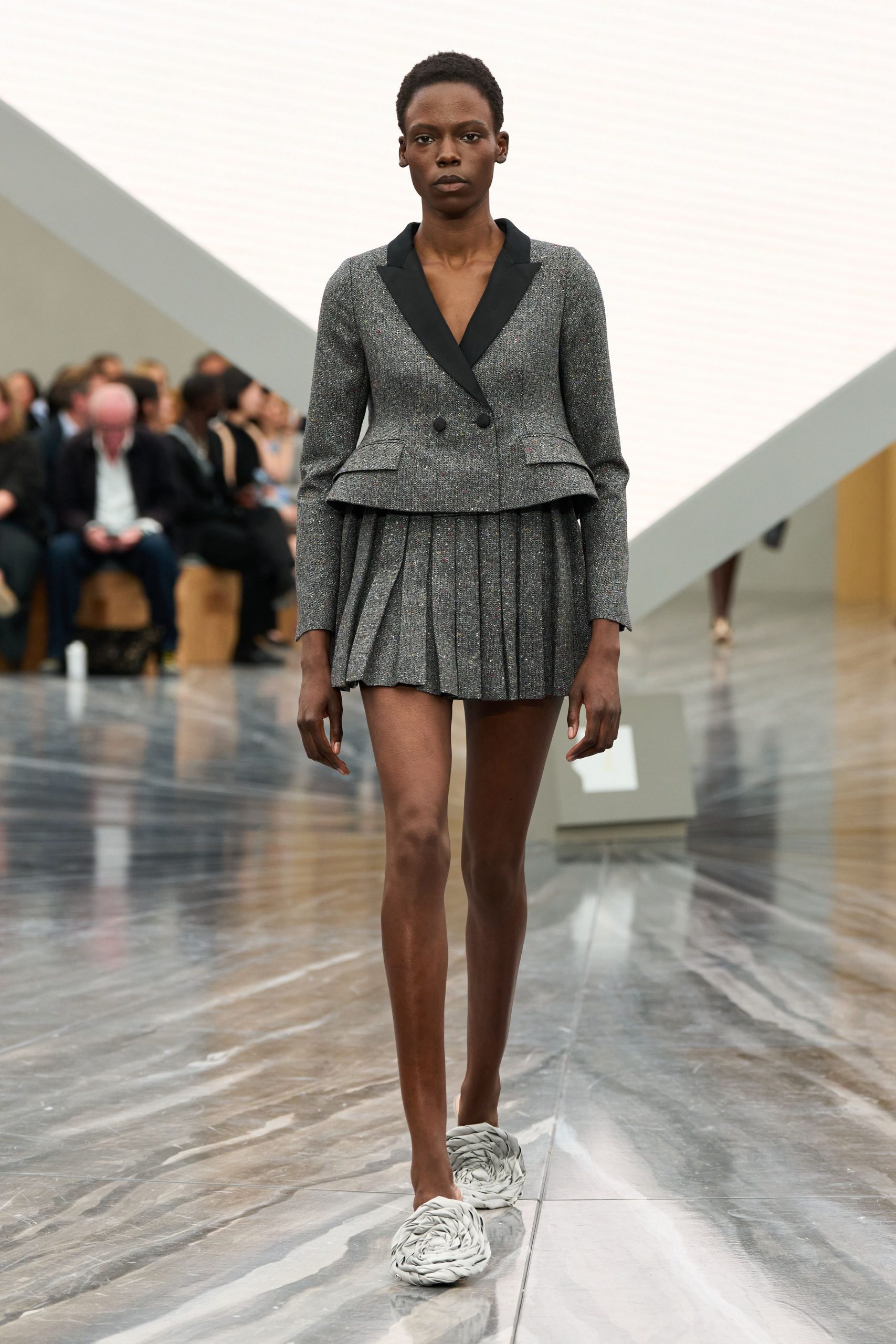 gray wool fitted pleated mini skirt
