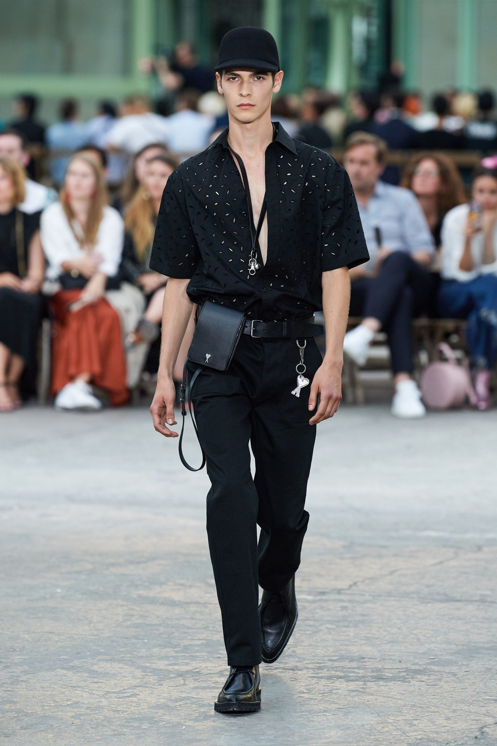 AMI PARIS S/S 20 Look 385