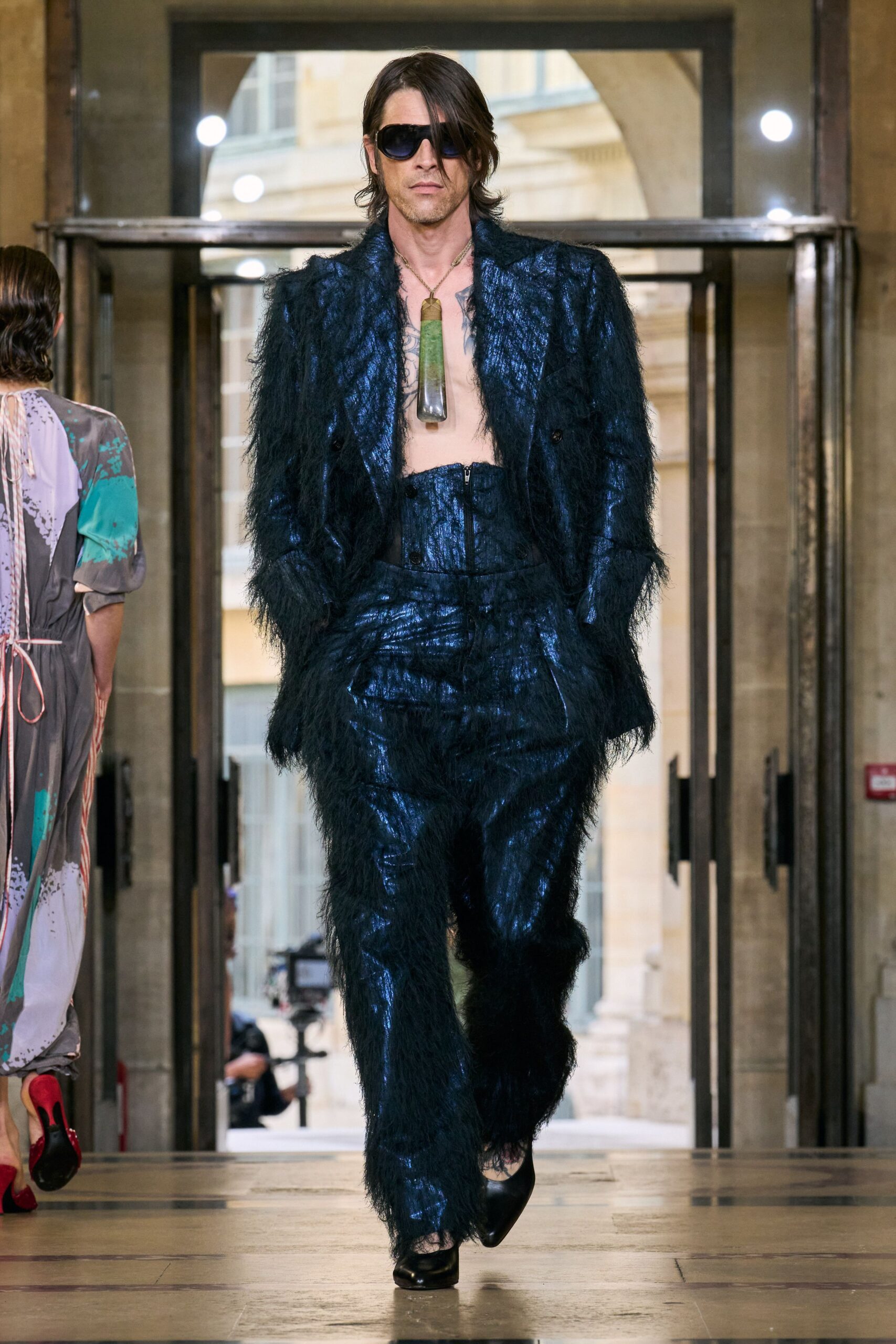 blue fur fitted textured suit