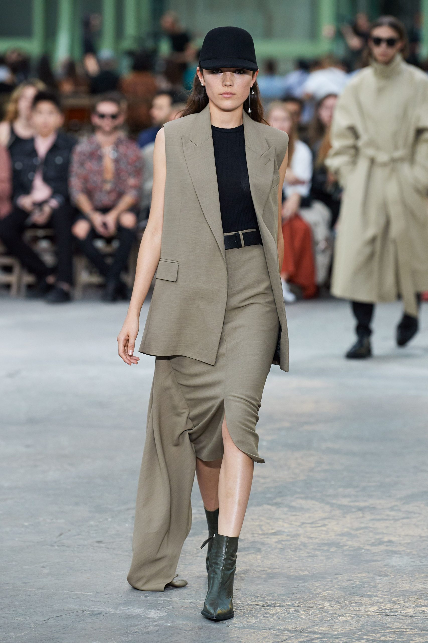 AMI PARIS S/S 20 Menswear Look 130