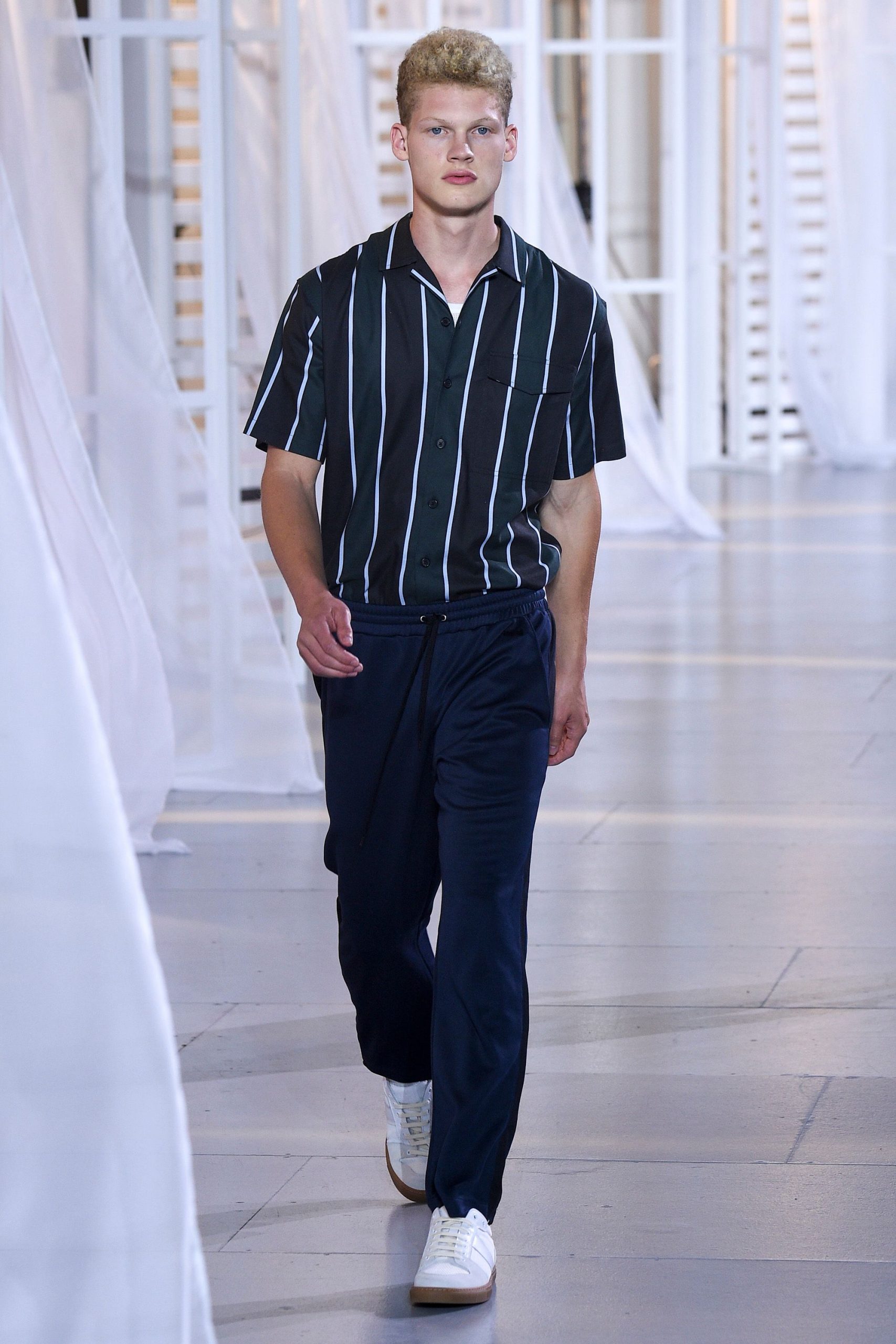 AMI PARIS S/S 17 Menswear Look 106