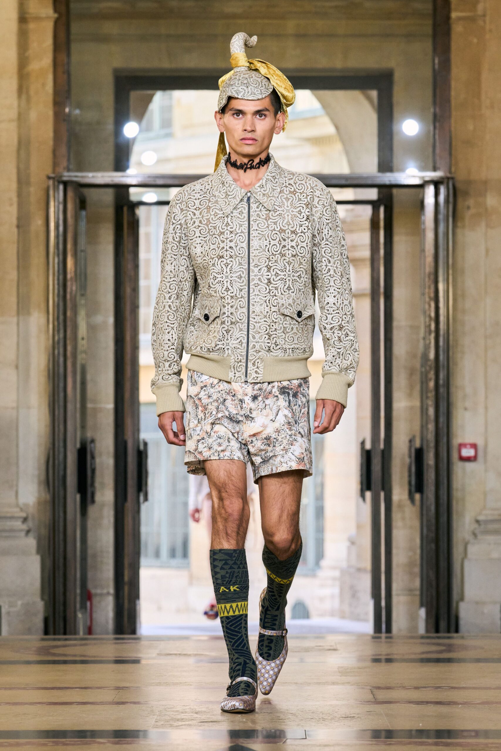 beige cotton long-sleeve collared fitted embroidered jacket