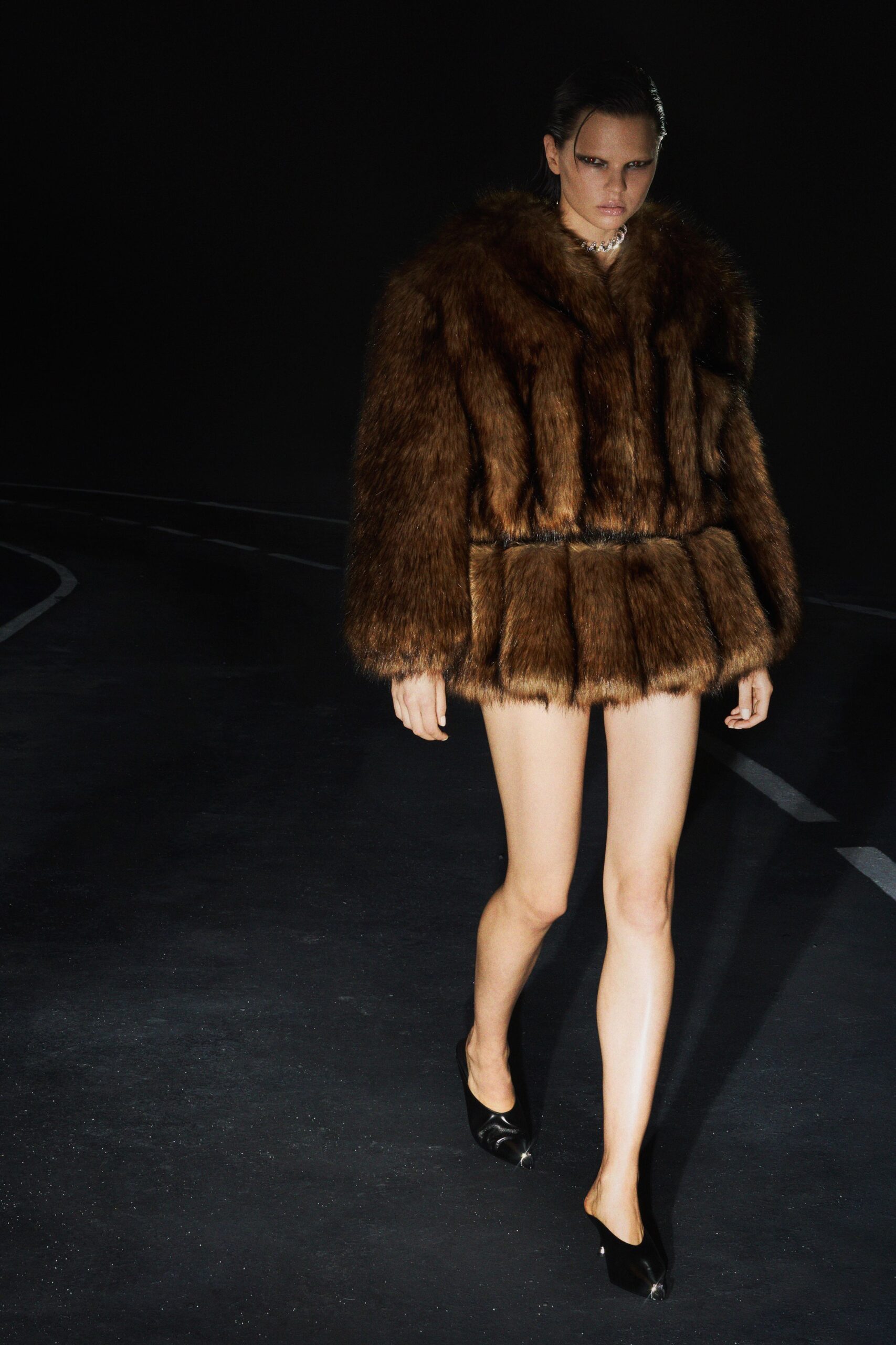 brown fur long-sleeve fitted layered coat