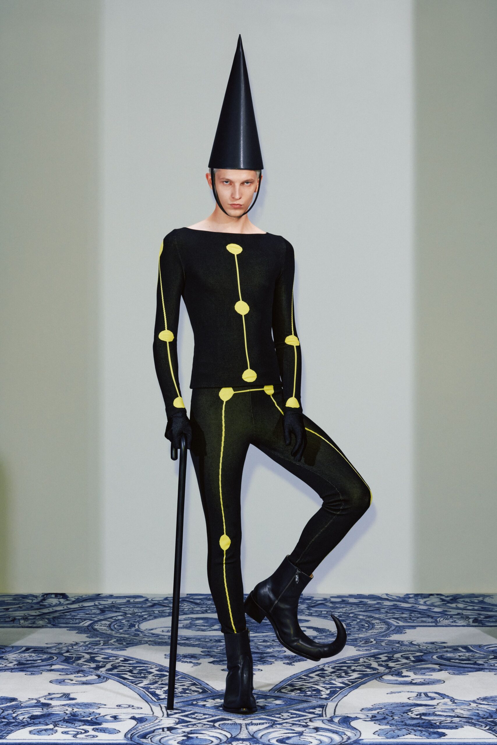 black knit fitted printed pants