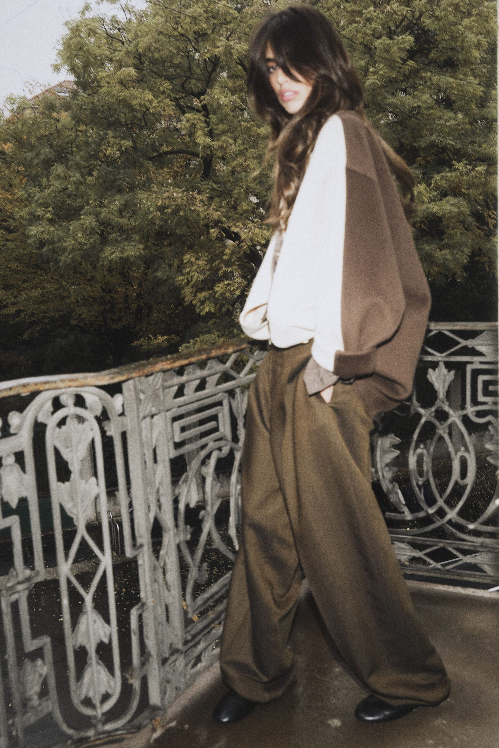 oversized white top brown pants