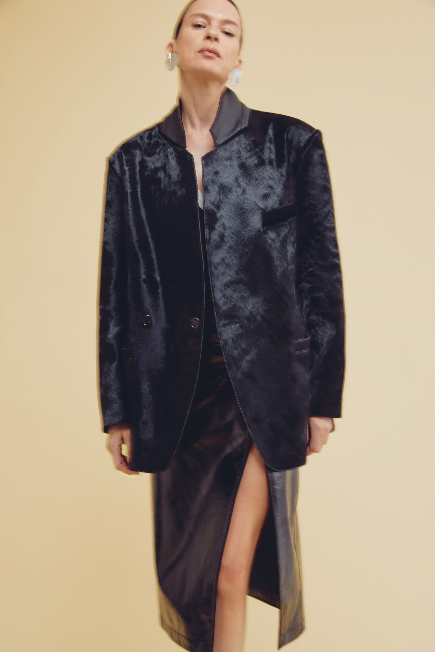 black velvet long-sleeve collared oversized buttoned textured blazer