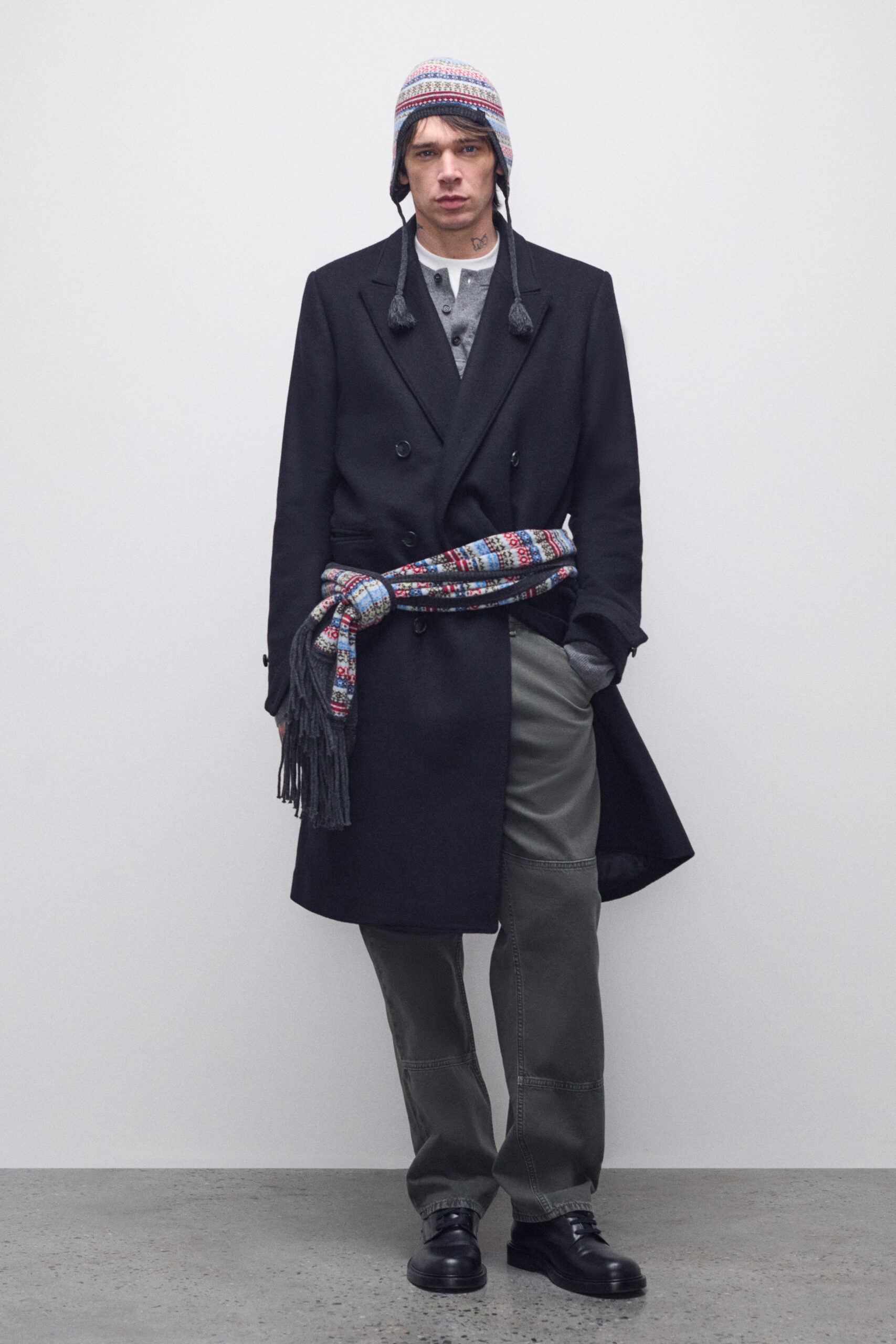 black wool long-sleeve double-breasted tailored buttoned coat