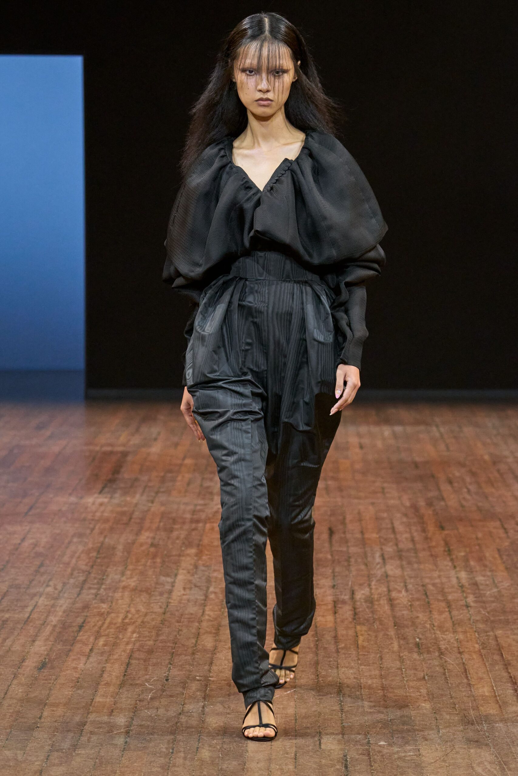 black silk fitted pleated pants