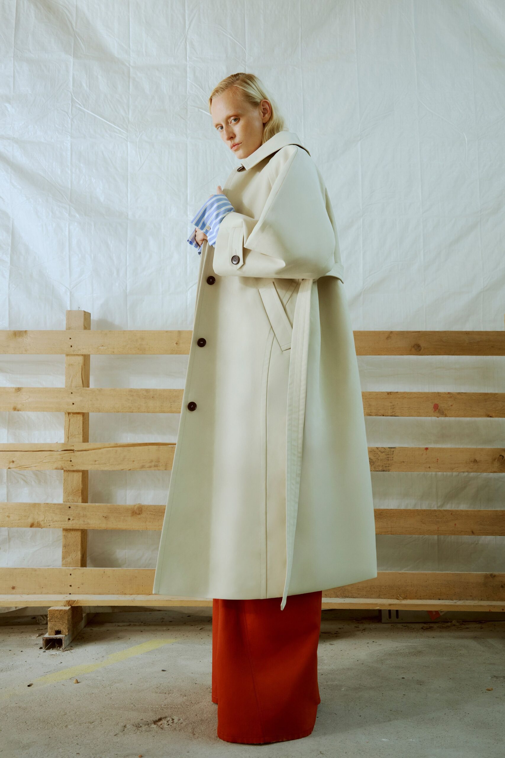 beige cotton long-sleeve collared relaxed buttoned maxi coat