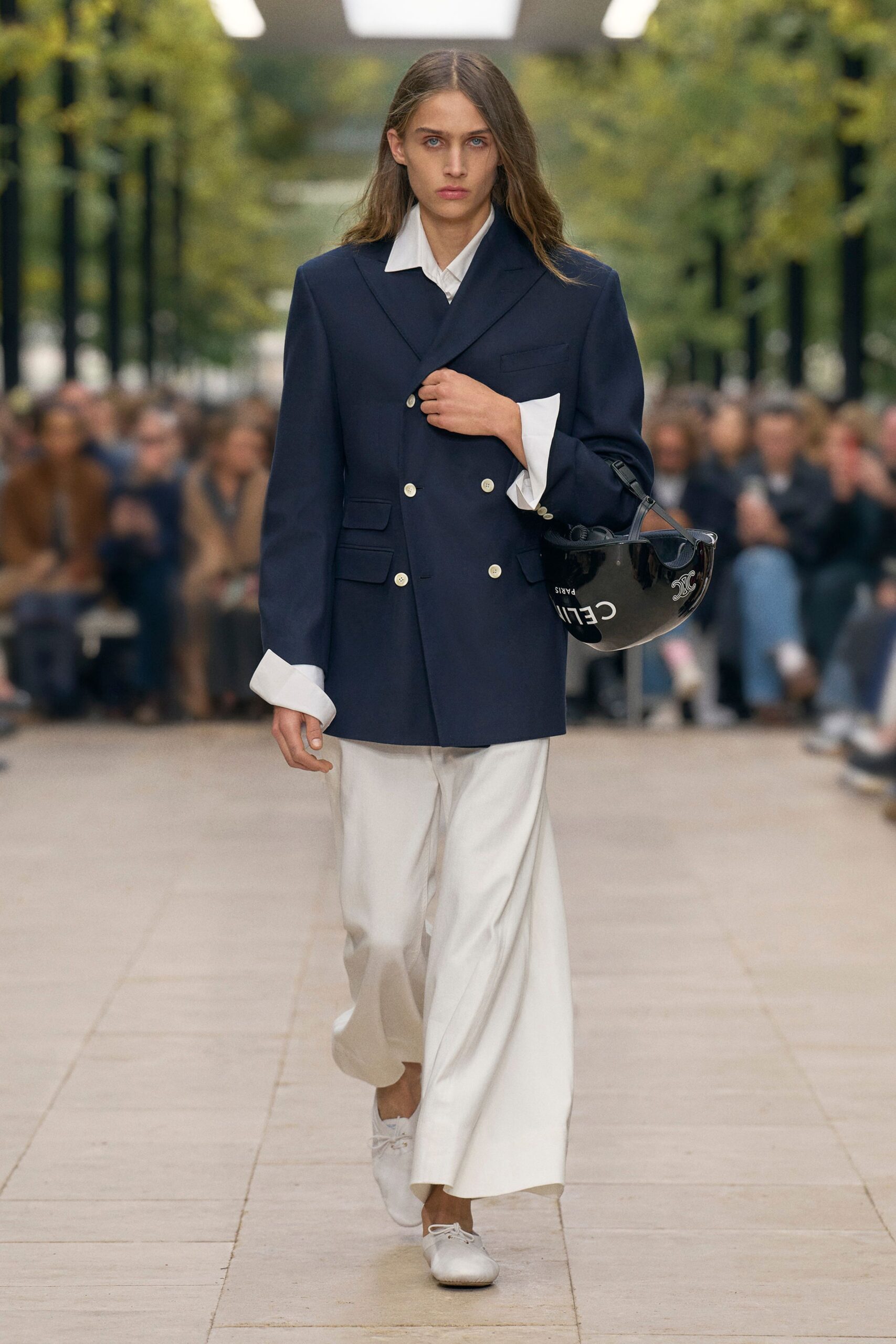 navy blazer white pants