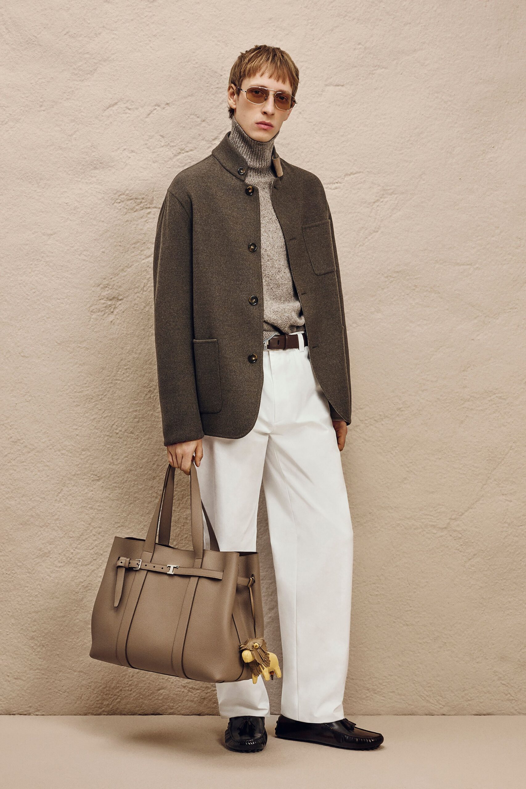 gray wool long-sleeve collared relaxed buttoned jacket