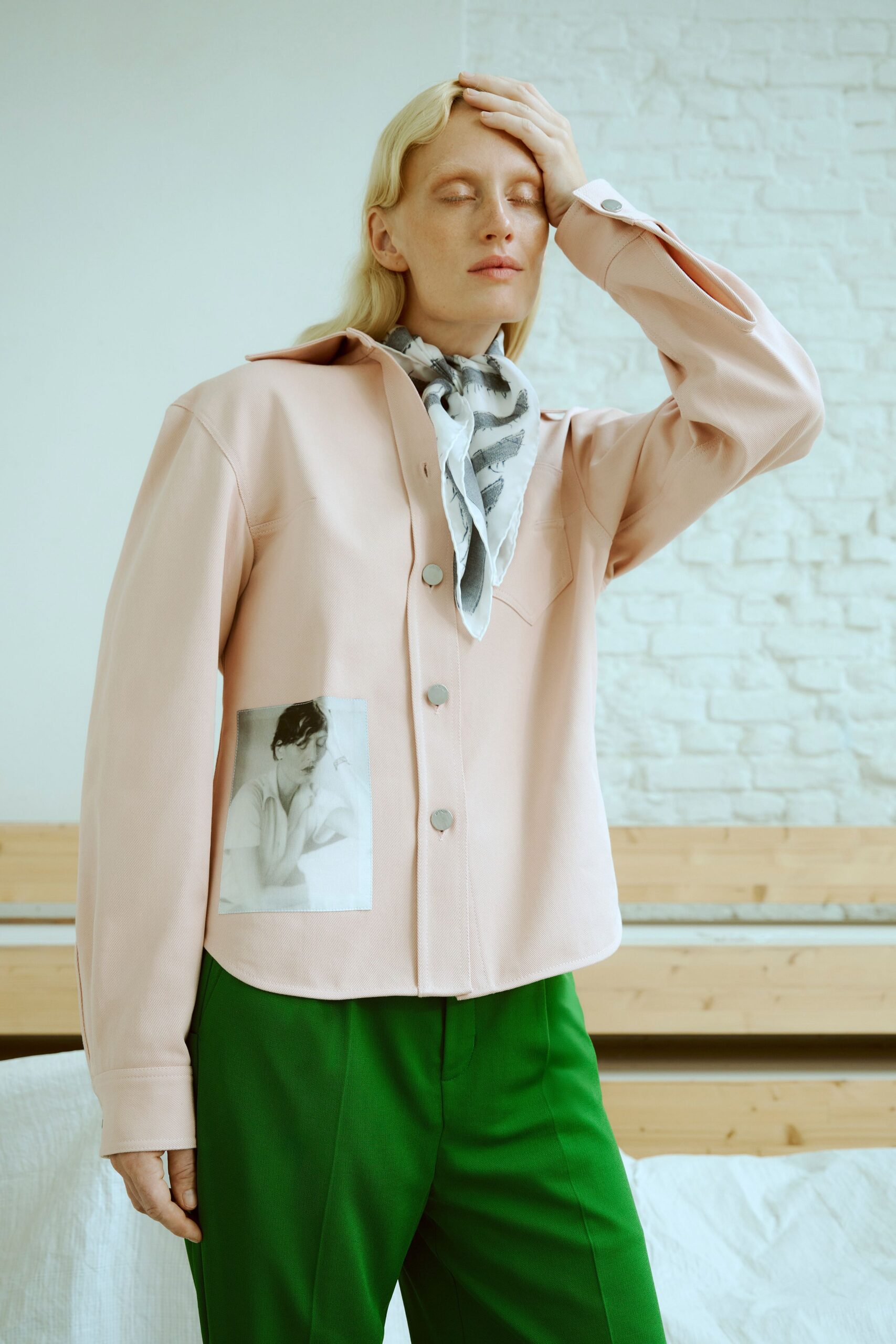 pink cotton long-sleeve collared relaxed buttoned jacket