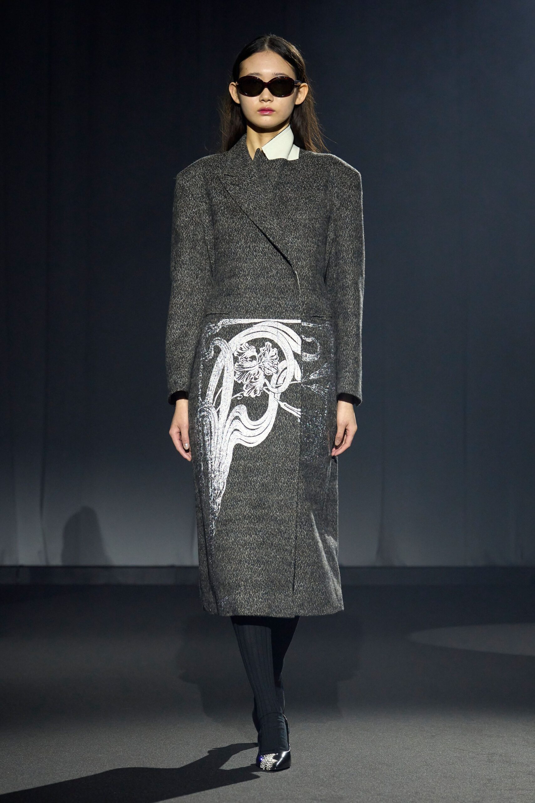 gray wool long-sleeve collared fitted buttoned maxi coat