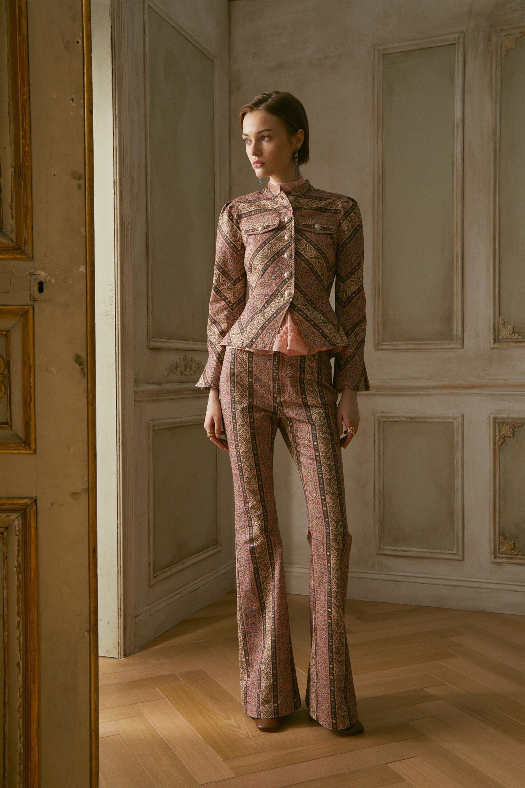 pink silk long-sleeve collared fitted embroidered buttoned blazer
