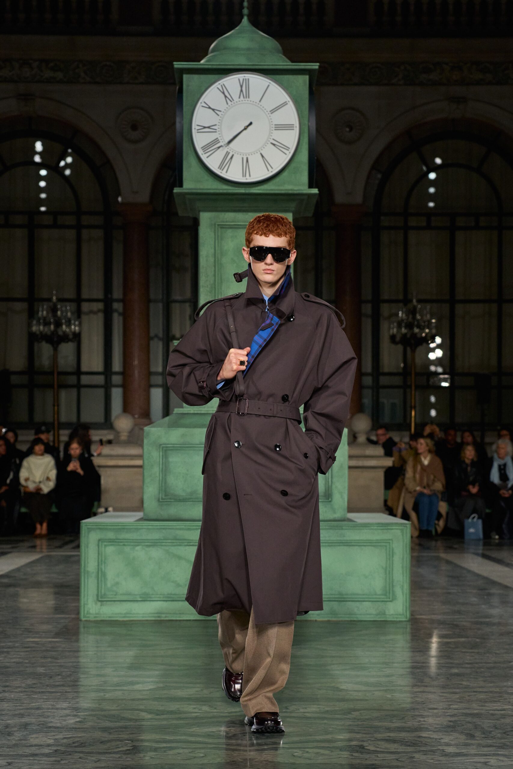 brown cotton long-sleeve collared relaxed buttoned trench