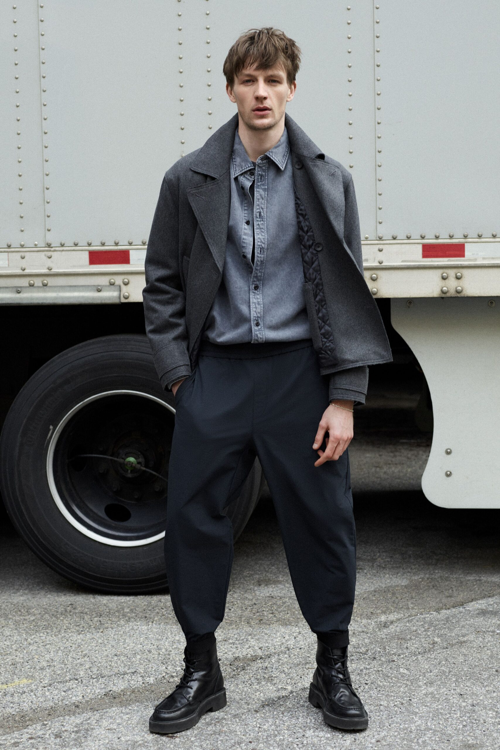 gray wool long-sleeve collared relaxed buttoned jacket