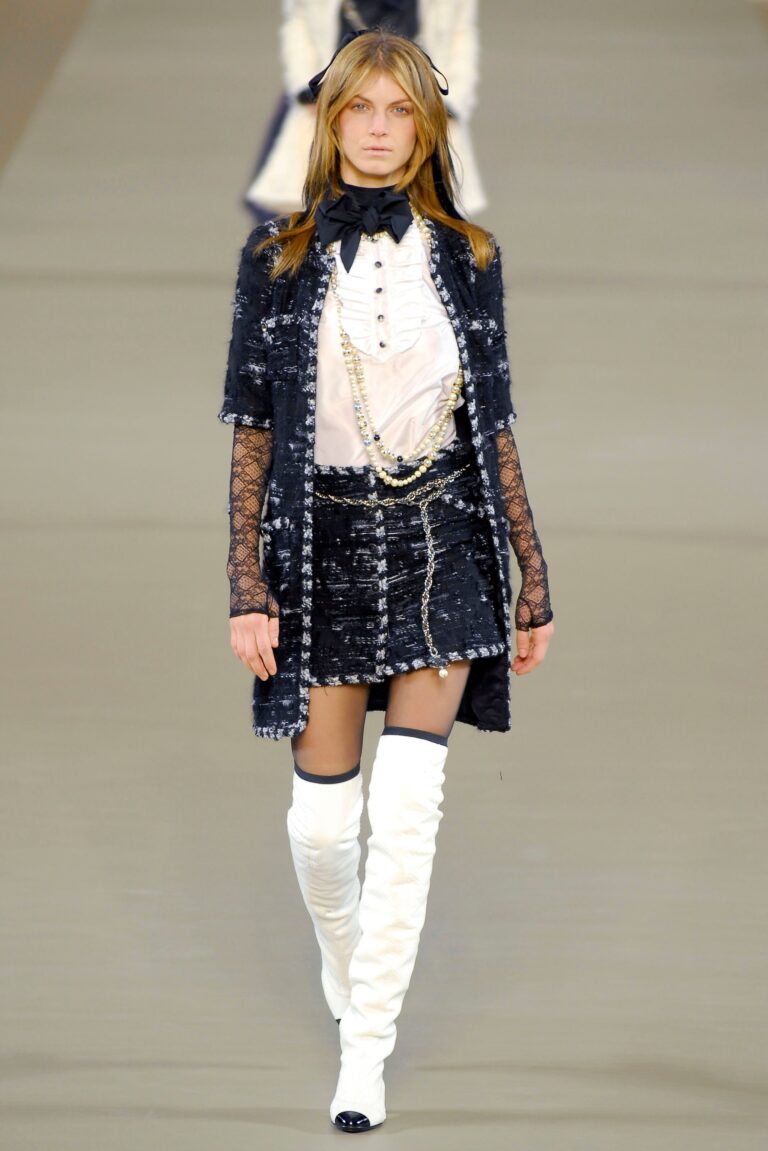 Chanel Fall 2006 Ready-to-Wear