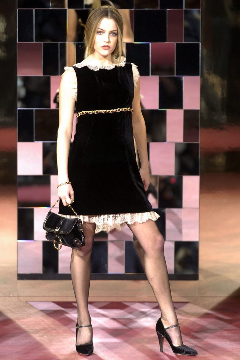 Dolce & Gabbana Fall 2004 Ready-to-Wear