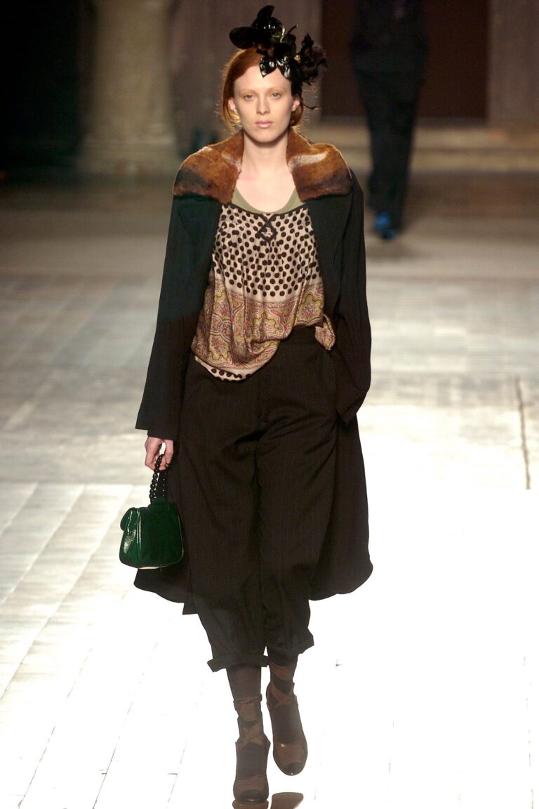 Dries Van Noten Fall 2005 Ready-to-Wear