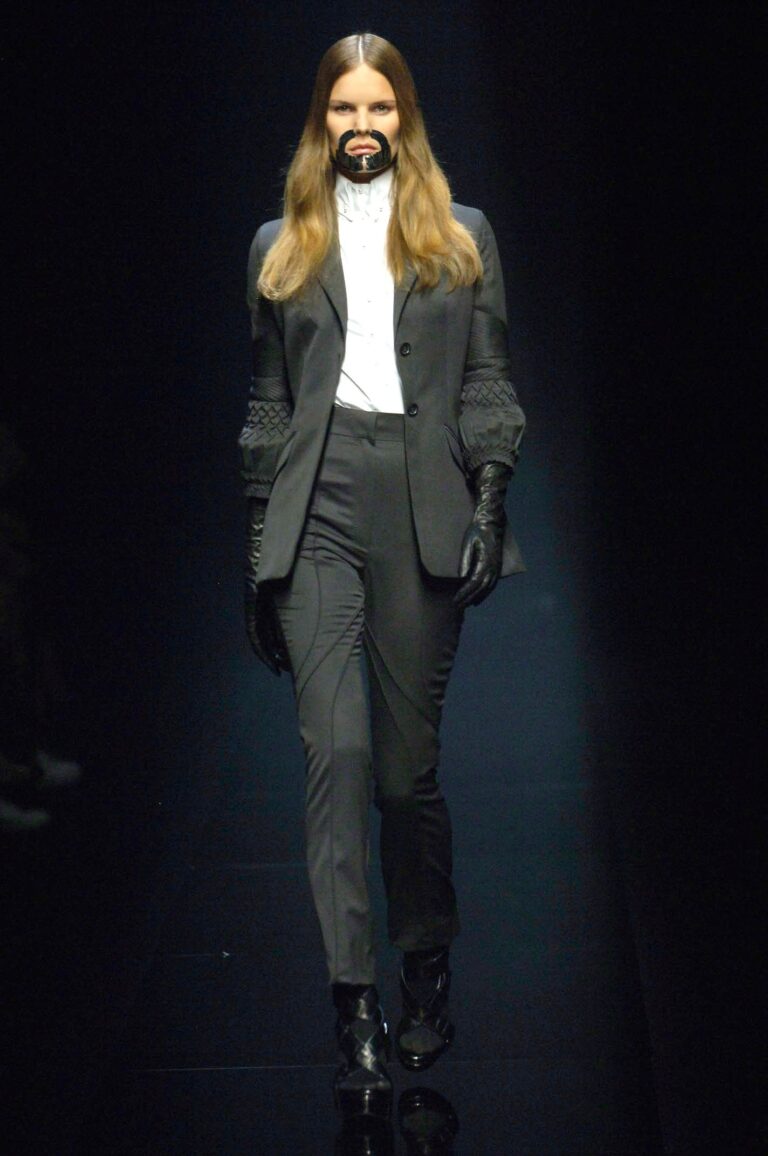Givenchy Fall 2006 Couture