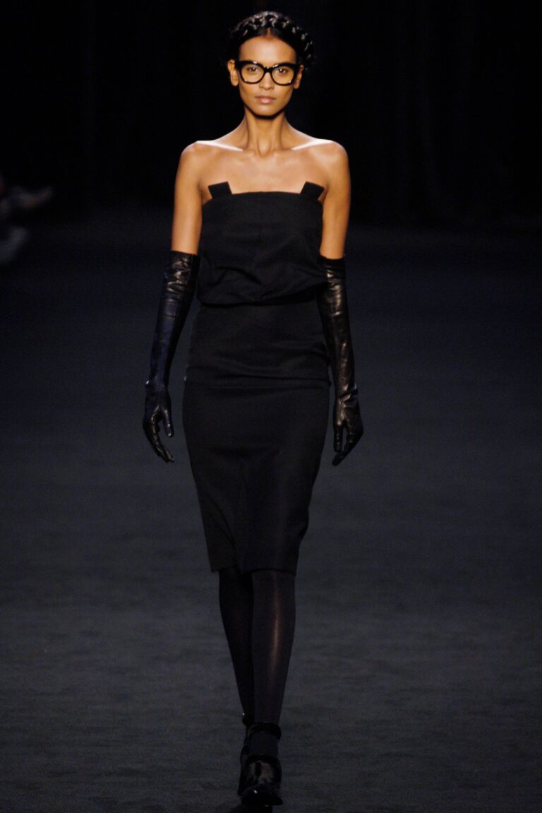 Givenchy Fall 2006 Ready-to-Wear