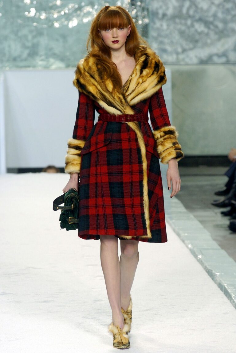 Louis Vuitton Fall 2004 Ready-to-Wear