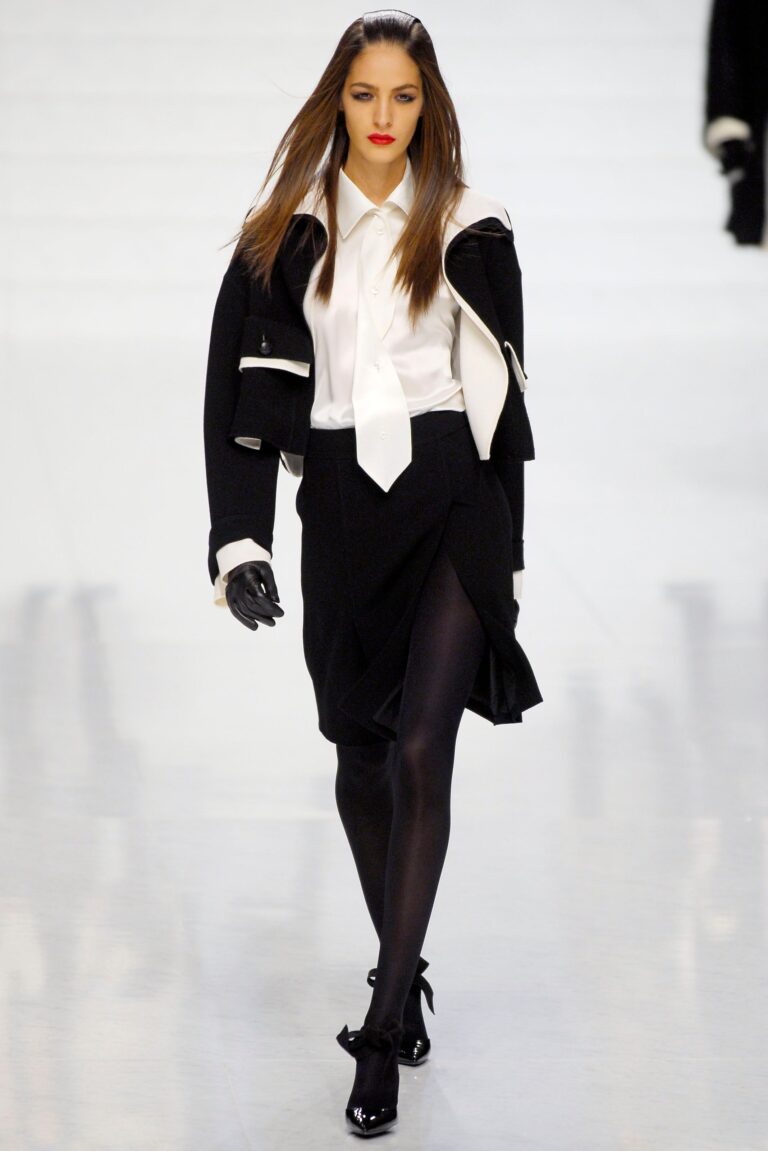 Valentino Fall 2006 Ready-to-Wear